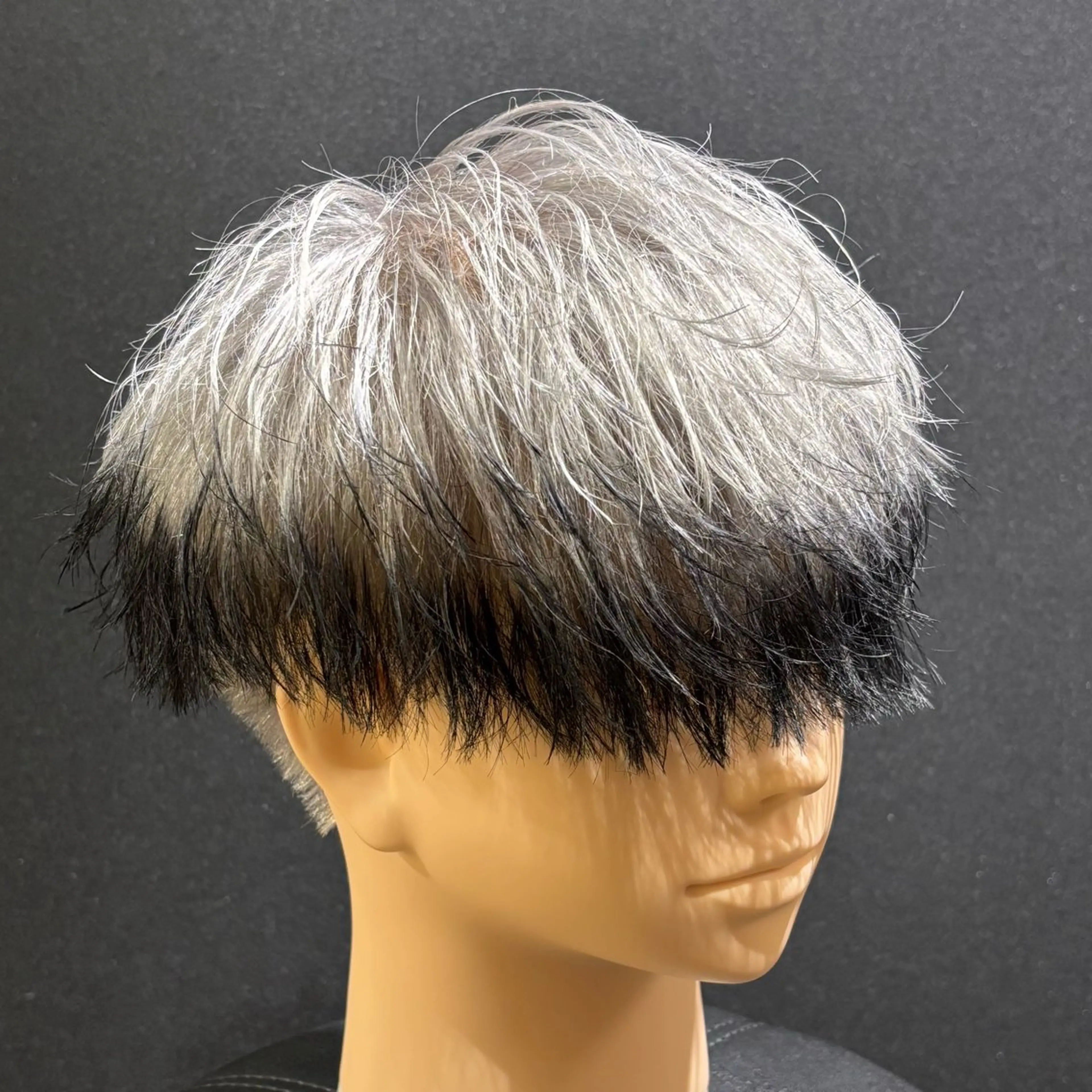 カラー メンズ メンズブリーチ マッシュ ベージュカラー 黒髪 ブリーチ カット ヘアカラー メンズ特化カットパー マカラー坂田柊のヘアスタイル