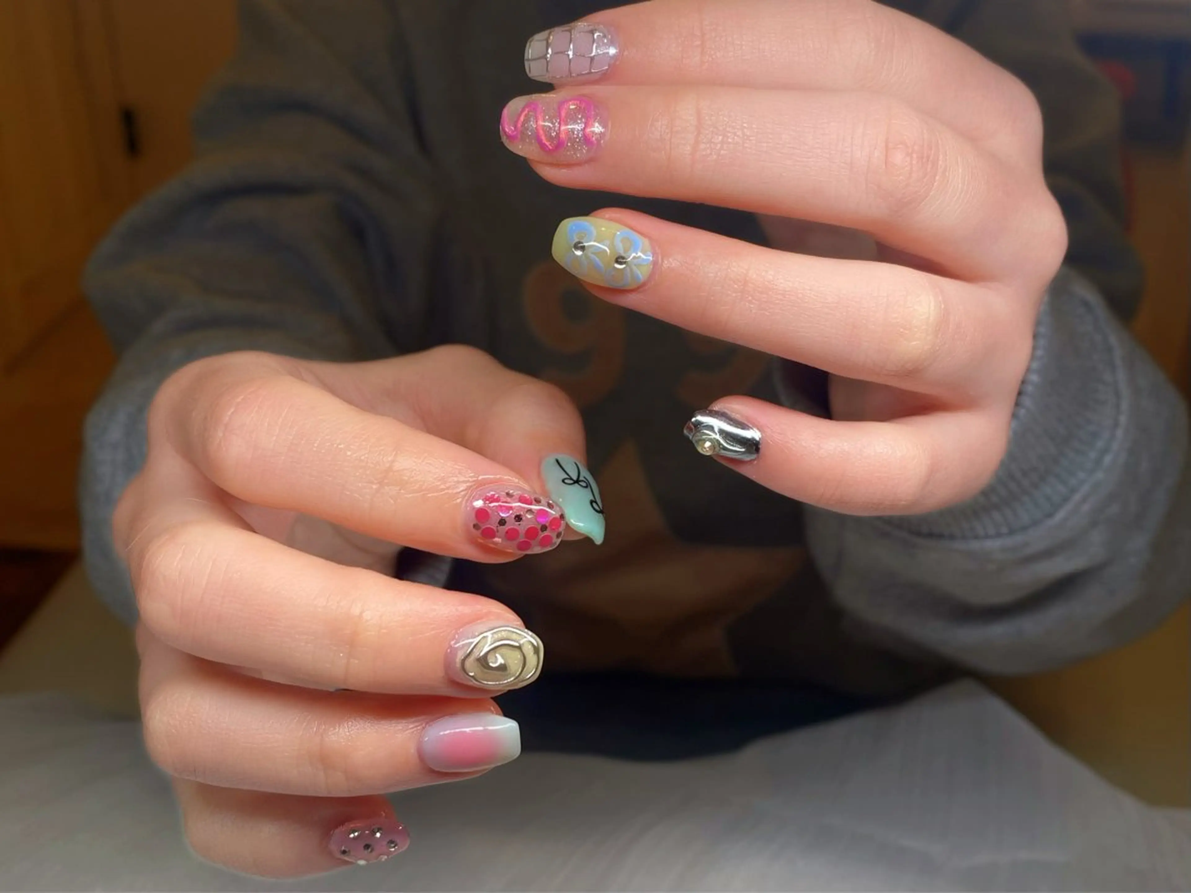 ネイル ハンドネイル LingK/nail 高士 翔子のネイルデザイン