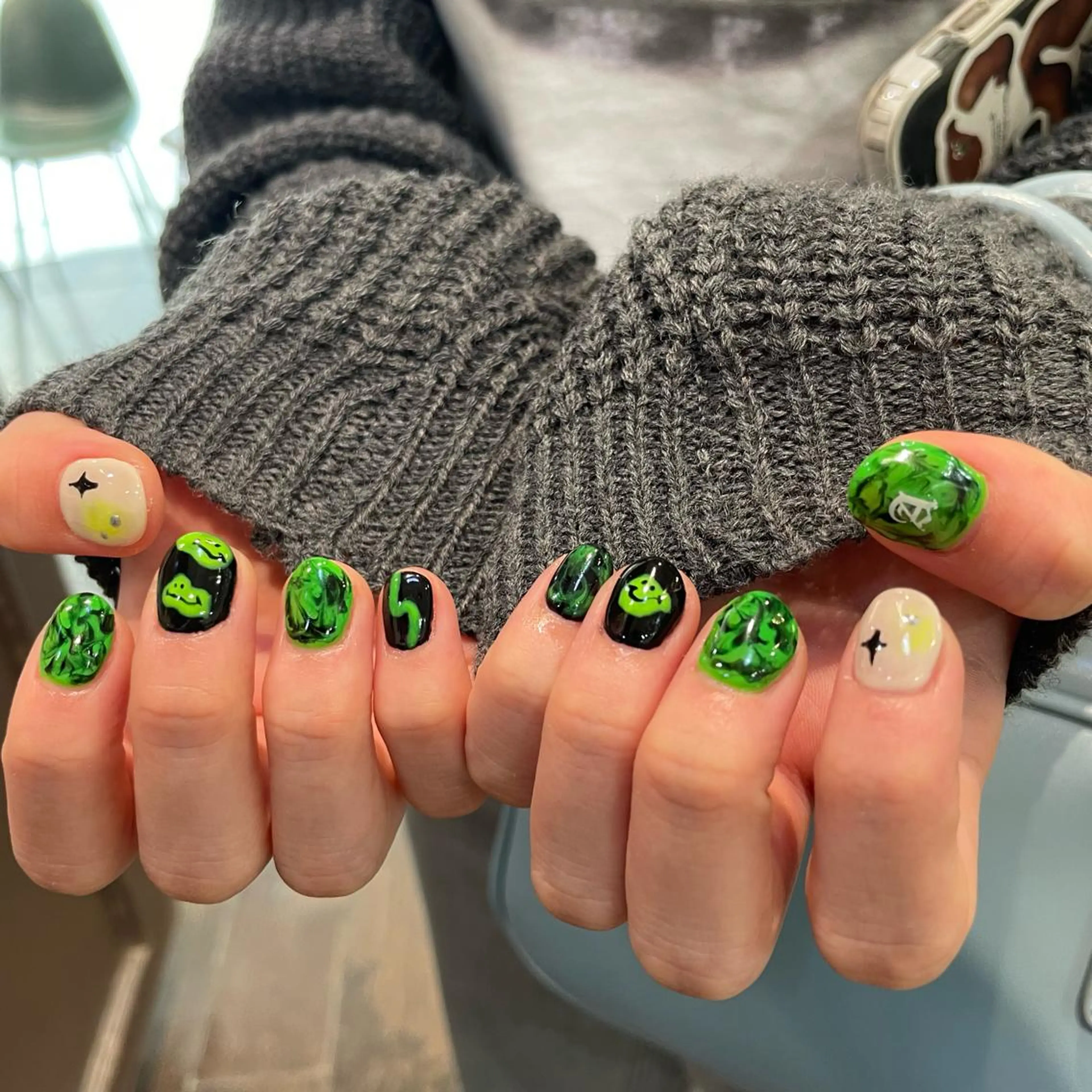 ネイル アートネイル 個性派ネイル 🌼 ハルカ ♡のマツエク・マツパデザイン