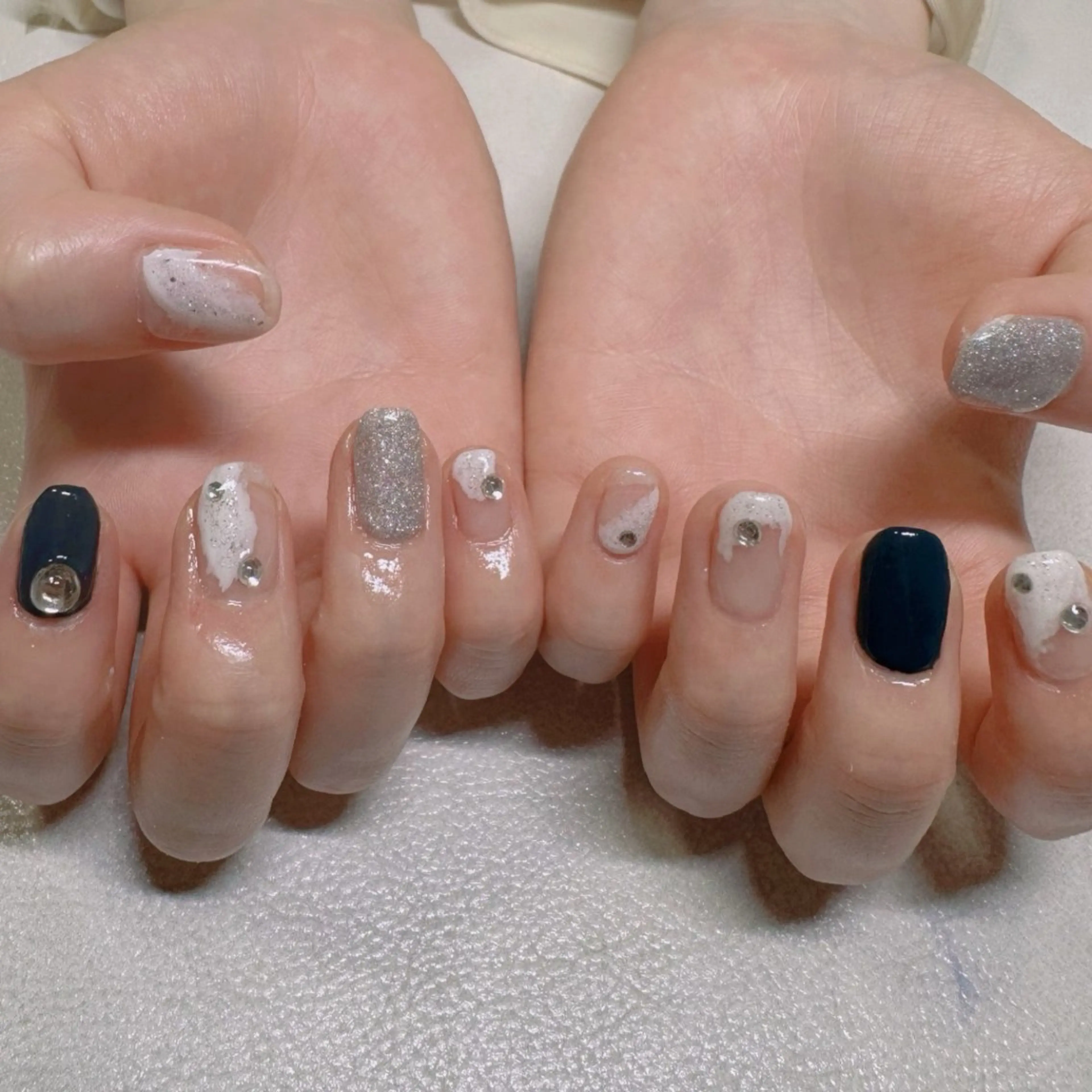 ミディアム Chiara チップ長さ出しのネイルデザイン