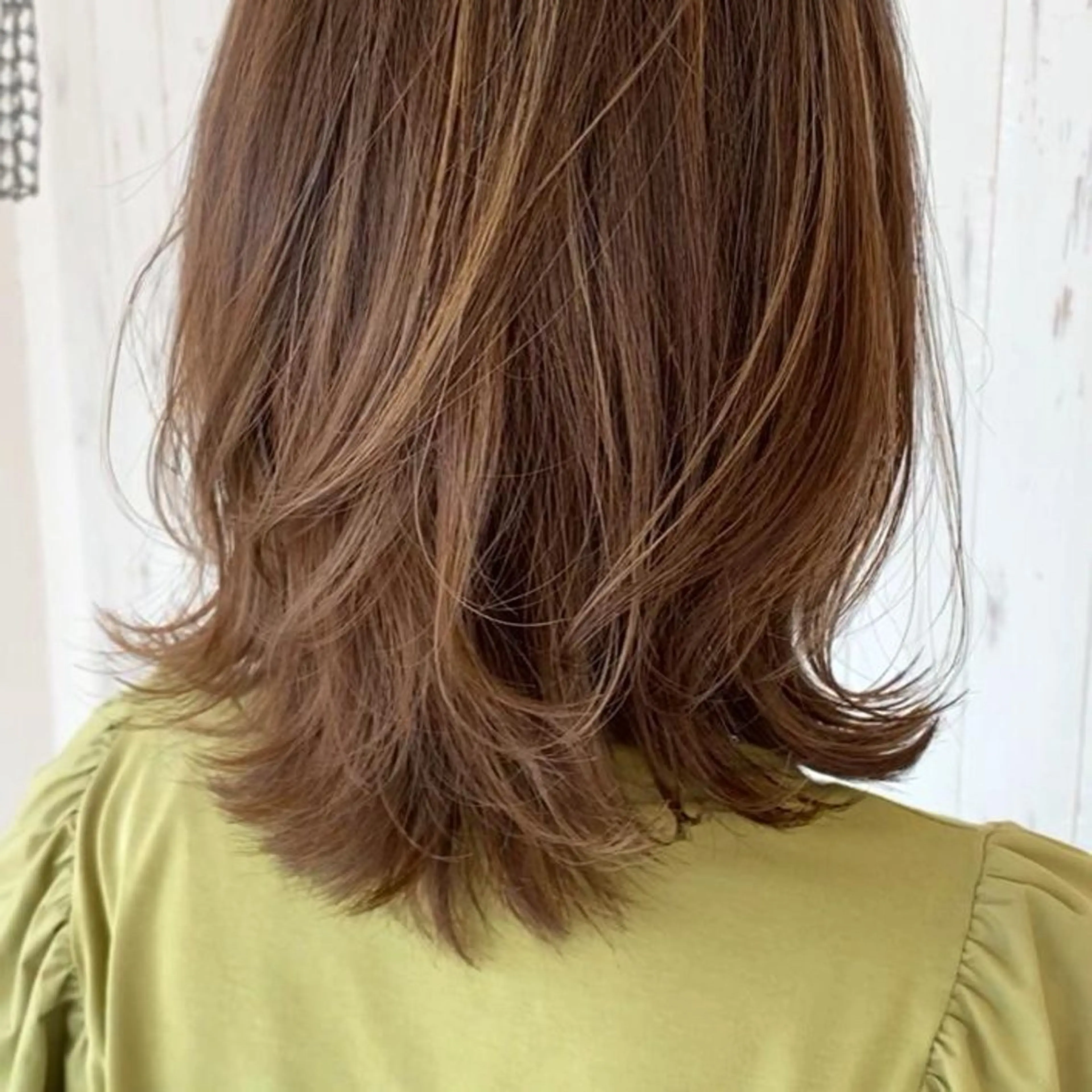 ミディアム カラー 湯浅 了一のヘアスタイル