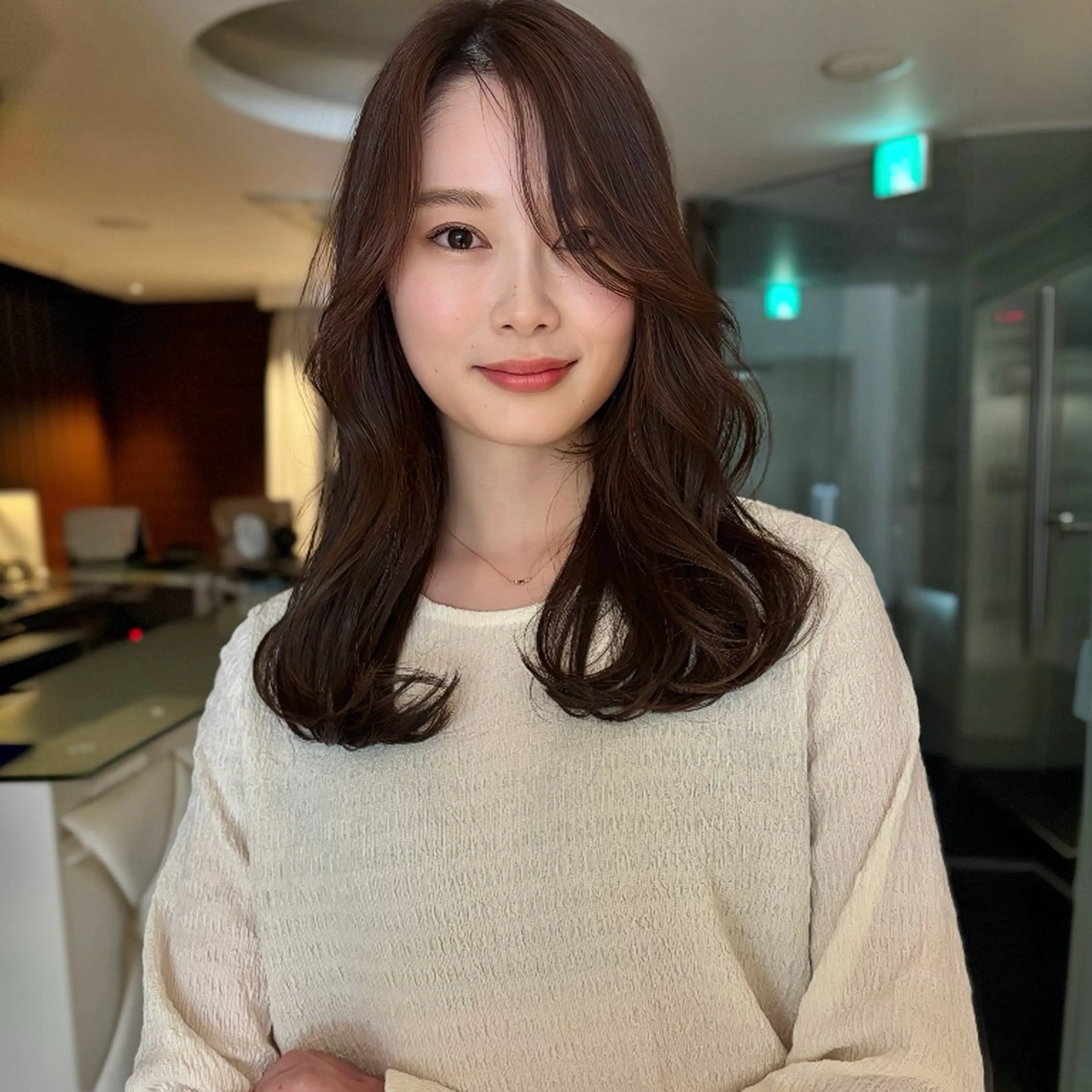 セミロング ハッシュカット/四条 烏丸/寺本弘樹のヘアスタイル