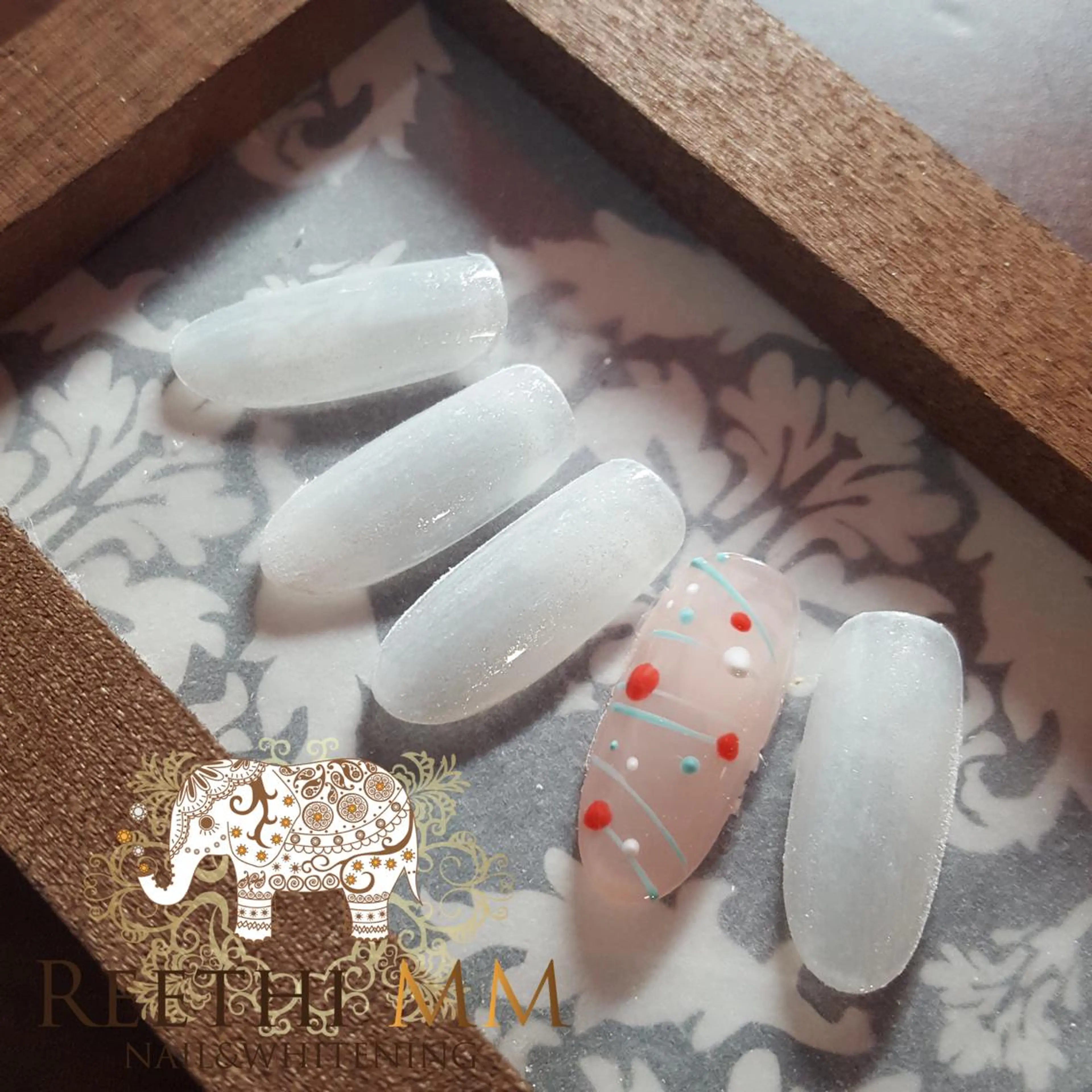 ネイル ネイリスト riiisaのネイルデザイン