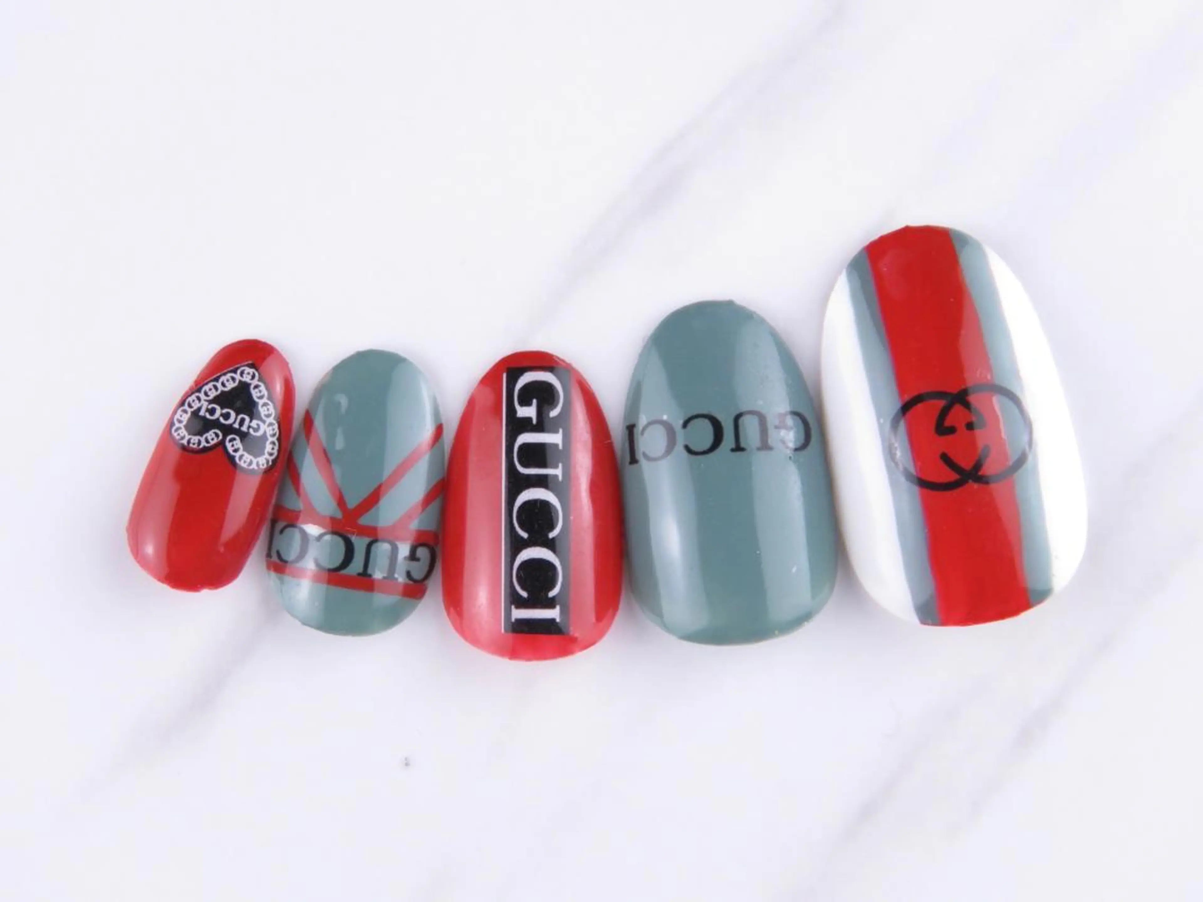 ネイル ネイリスト シンのネイルデザイン