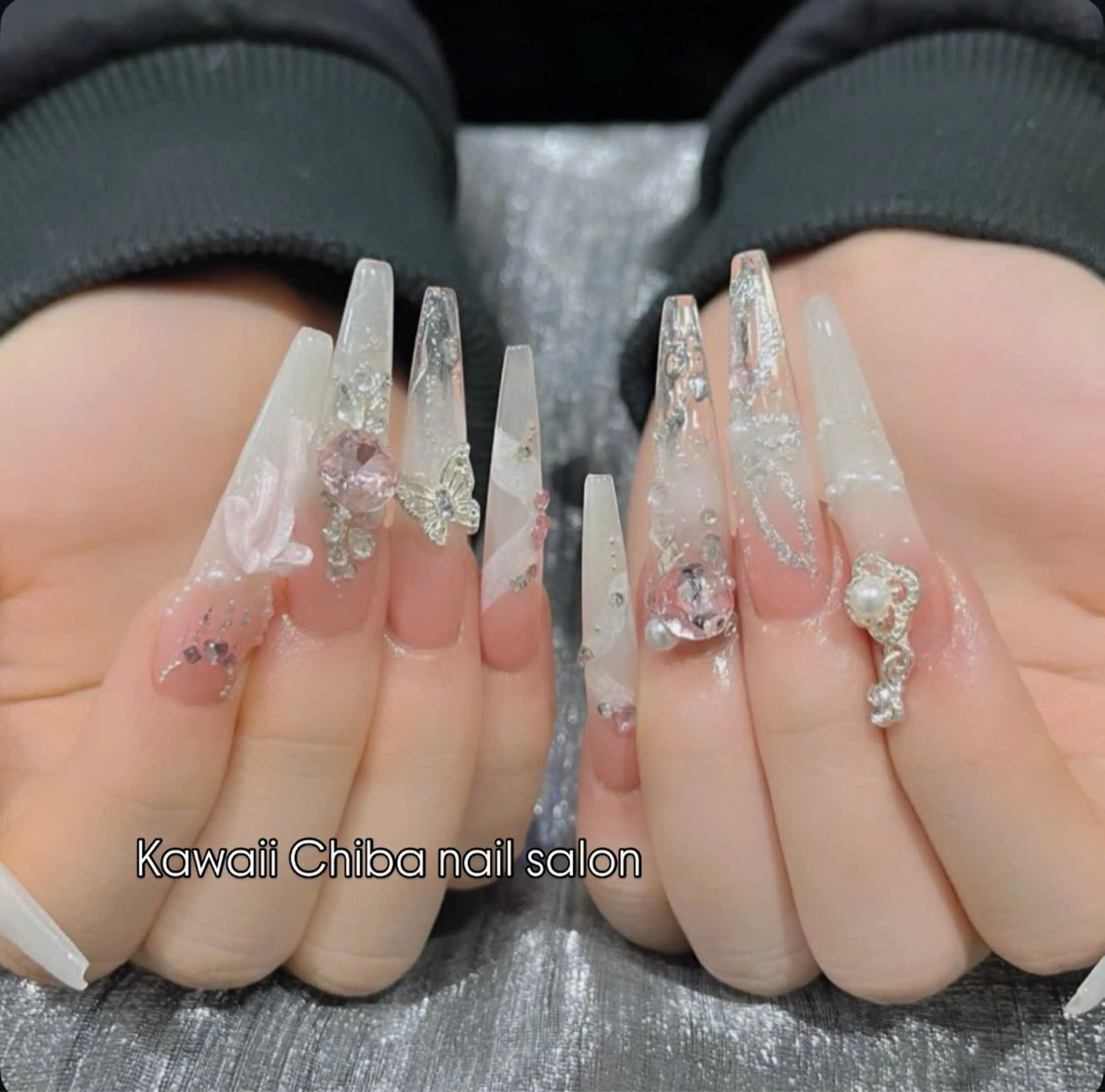 ネイル ボルドー チークネイル 成人式 フレンチネイル キラキラネイル Kawaii _Nailのネイルデザイン