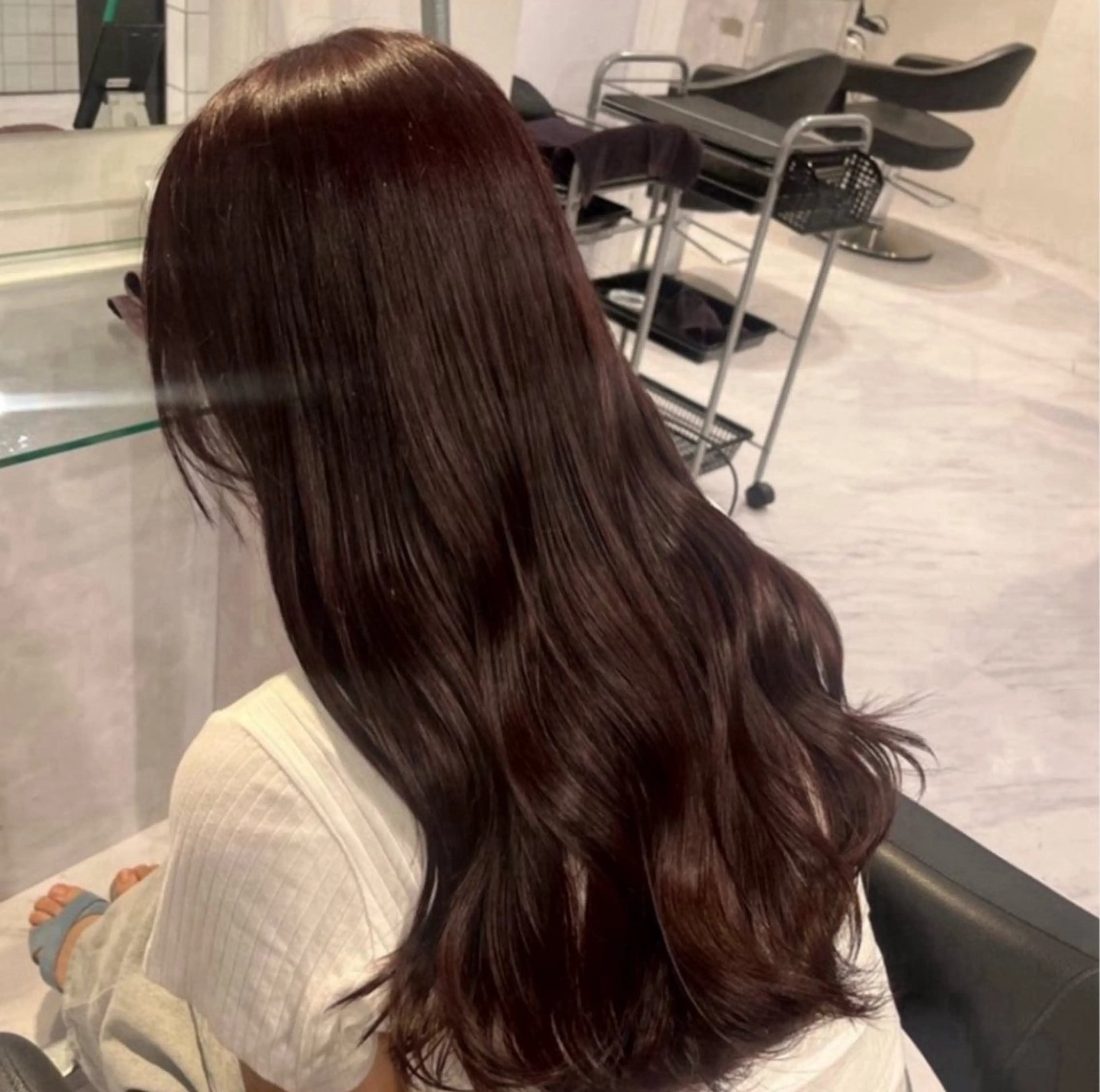 ロング カラー 🫧うる艶トレンド 🫧透明感カラーのヘアスタイル