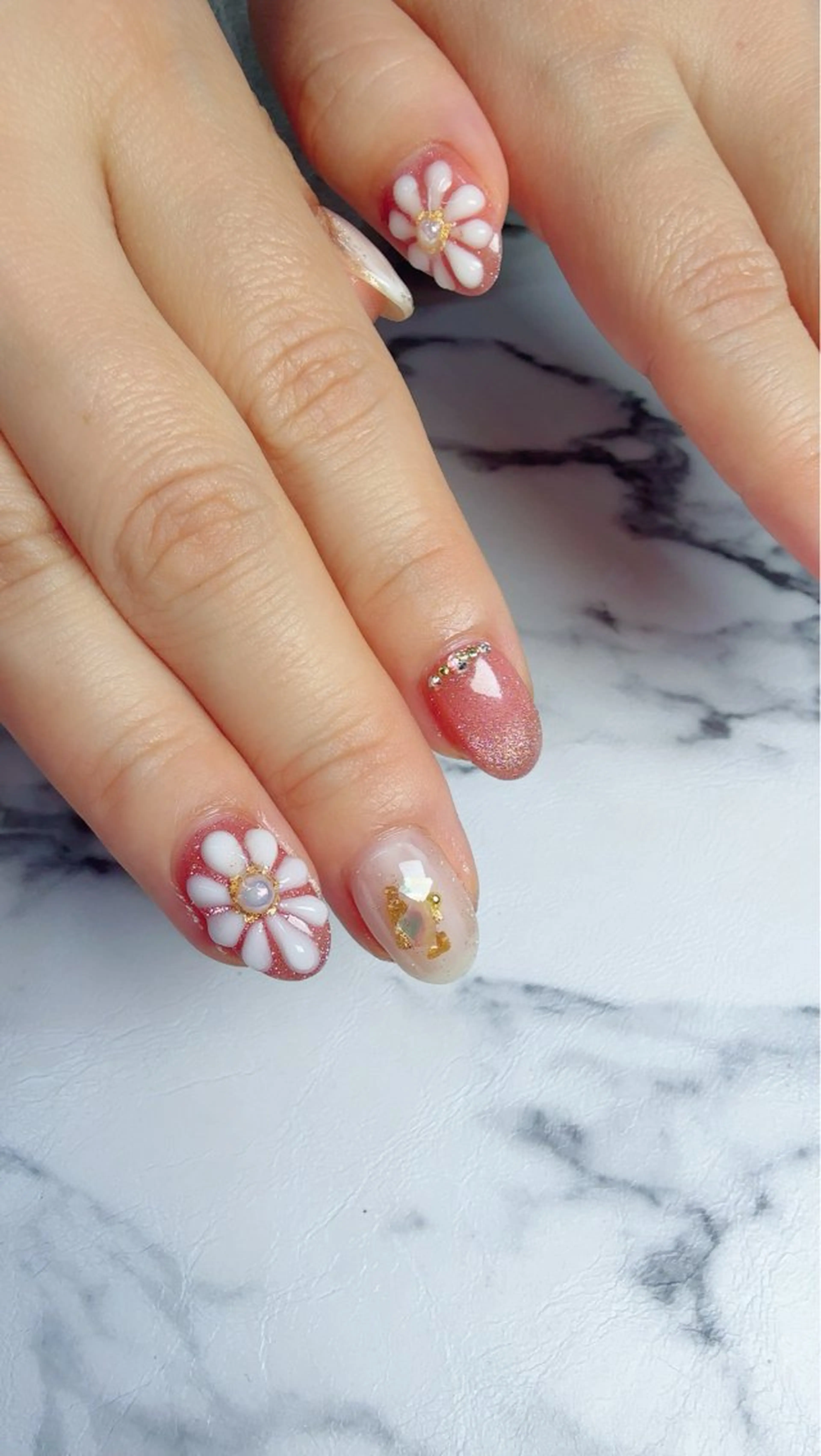 ネイル フラワーネイル ぷっくりネイル nail salon ily 武蔵新城のネイルデザイン