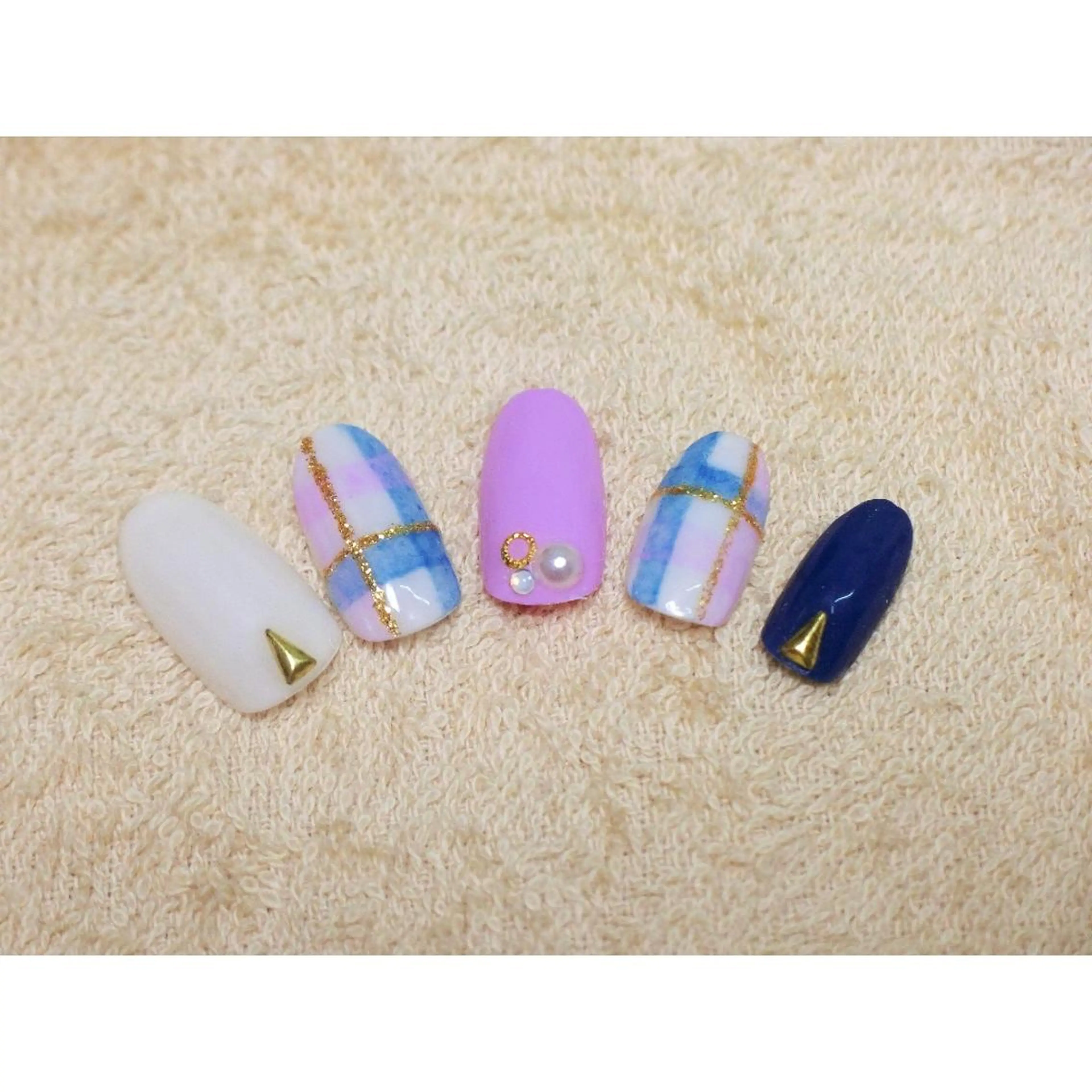 ネイル 痛ネイル/ワンホン/ フィルイン/長さだしのネイルデザイン