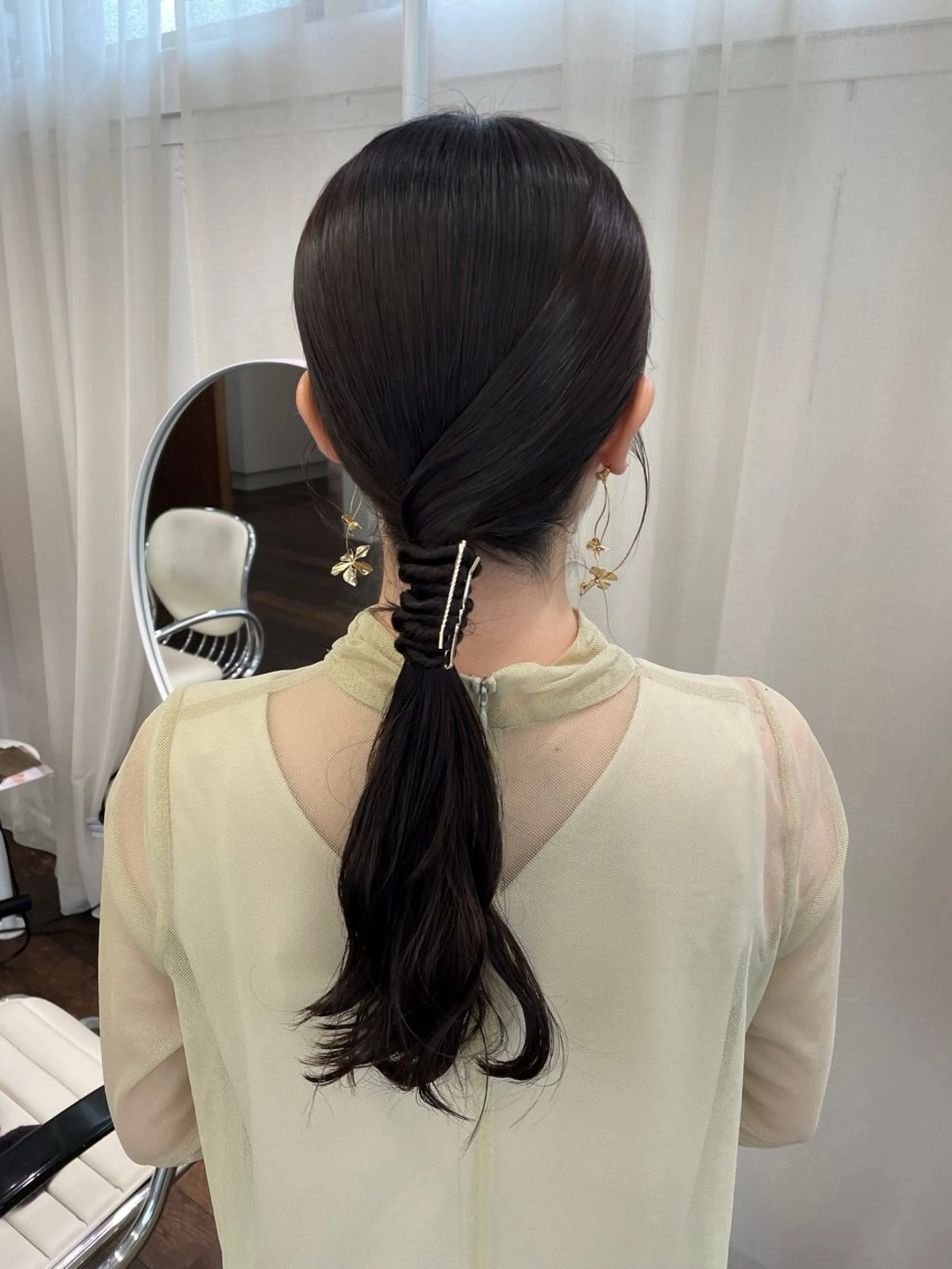 ロング ヘアアレンジ 結婚式・ブライダル 簡単アレンジ ヘアセット レイヤーカット🎀 kanaのヘアスタイル