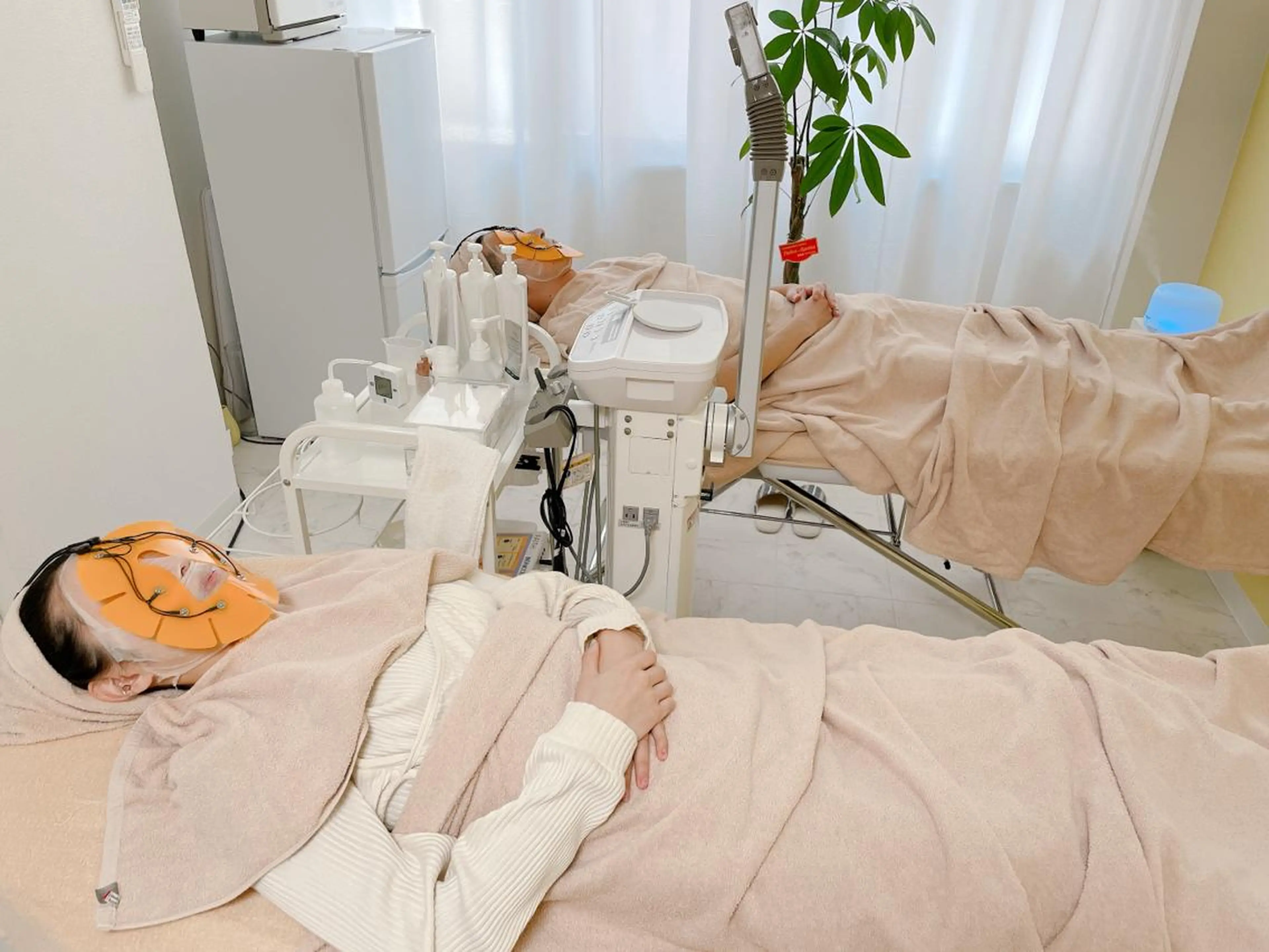 【お2人様来店用】肌荒れ改善細胞活性機械🧖‍♀️ニキビ、ニキビ跡、毛穴肌卒業✨の写真