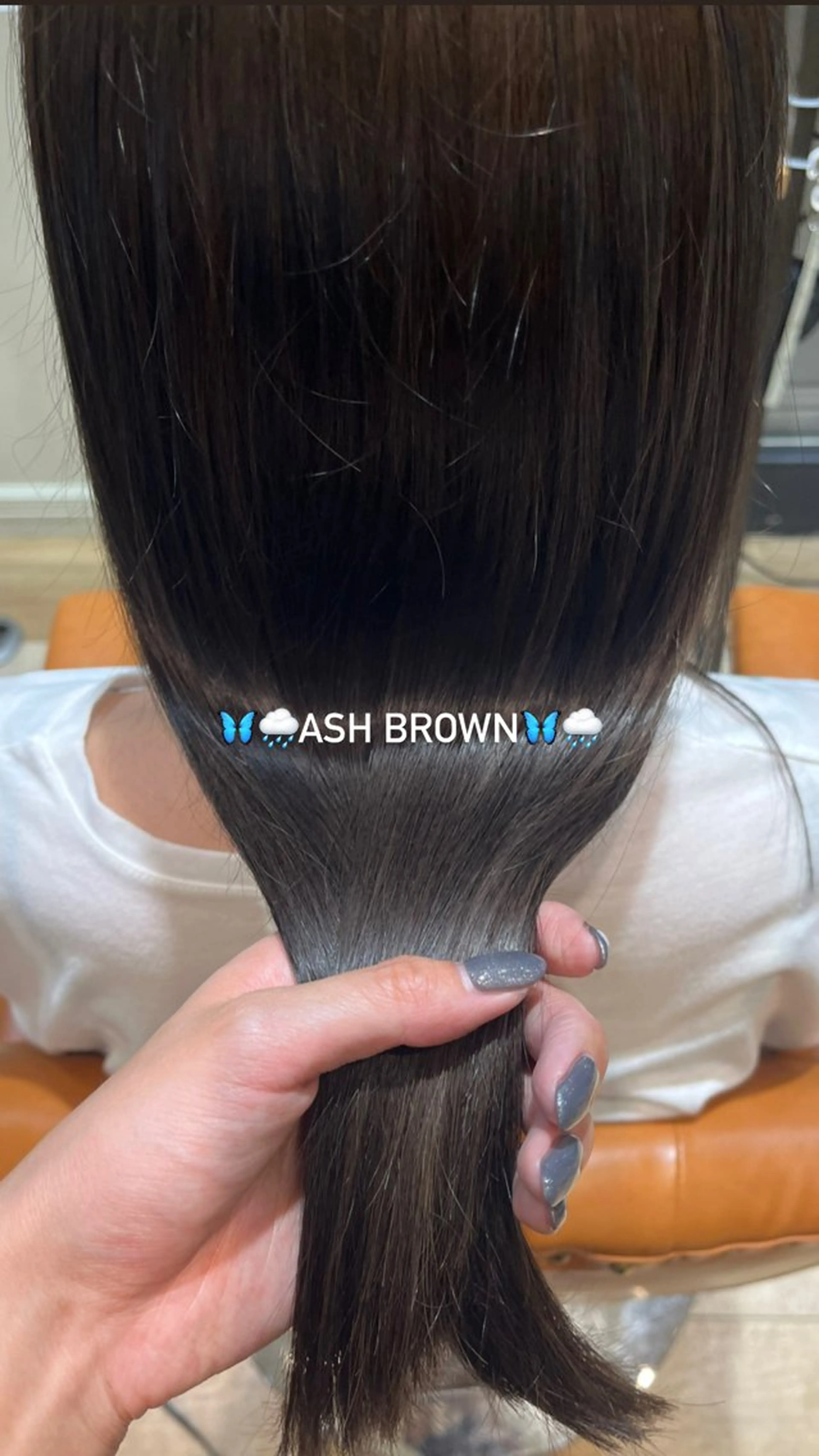 カラー KOKORO 中村 朱里のヘアスタイル