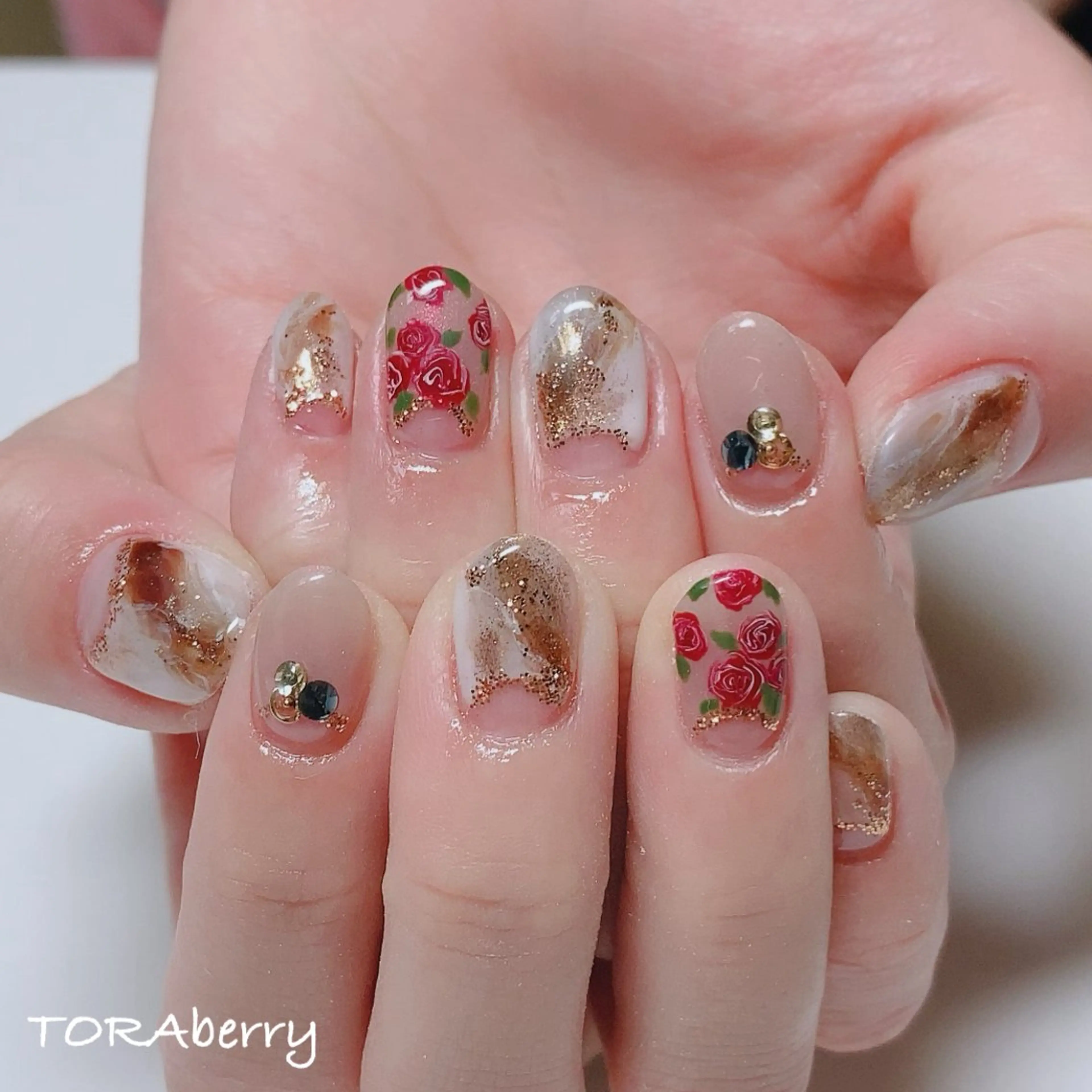 ネイル ハンドネイル ネイリスト なつみのネイルデザイン