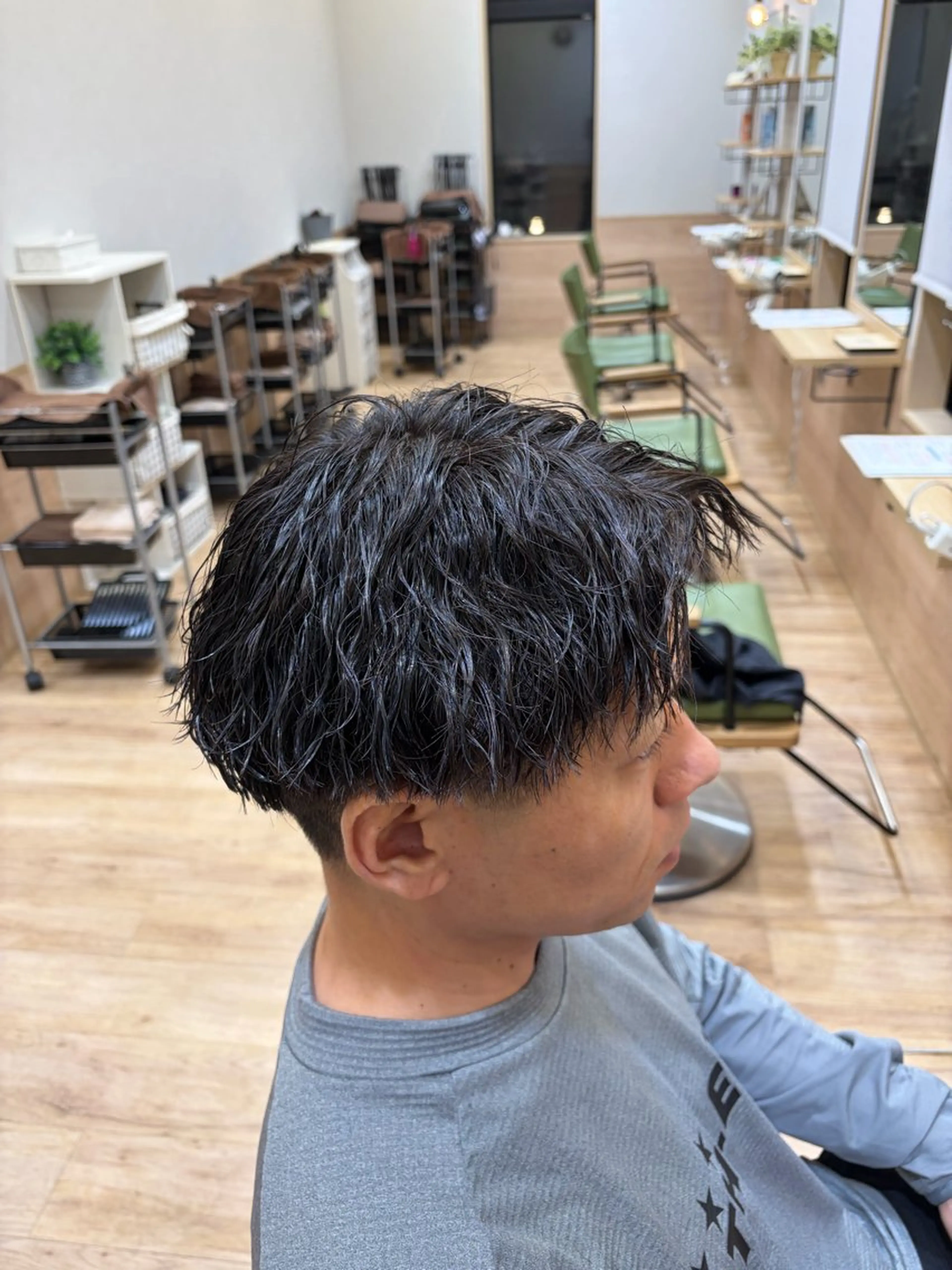パーマ メンズ メンズパーマ メンズツイストパーマ ツイストパーマ カット ヘアカラー パーマ 小田 暉のヘアスタイル