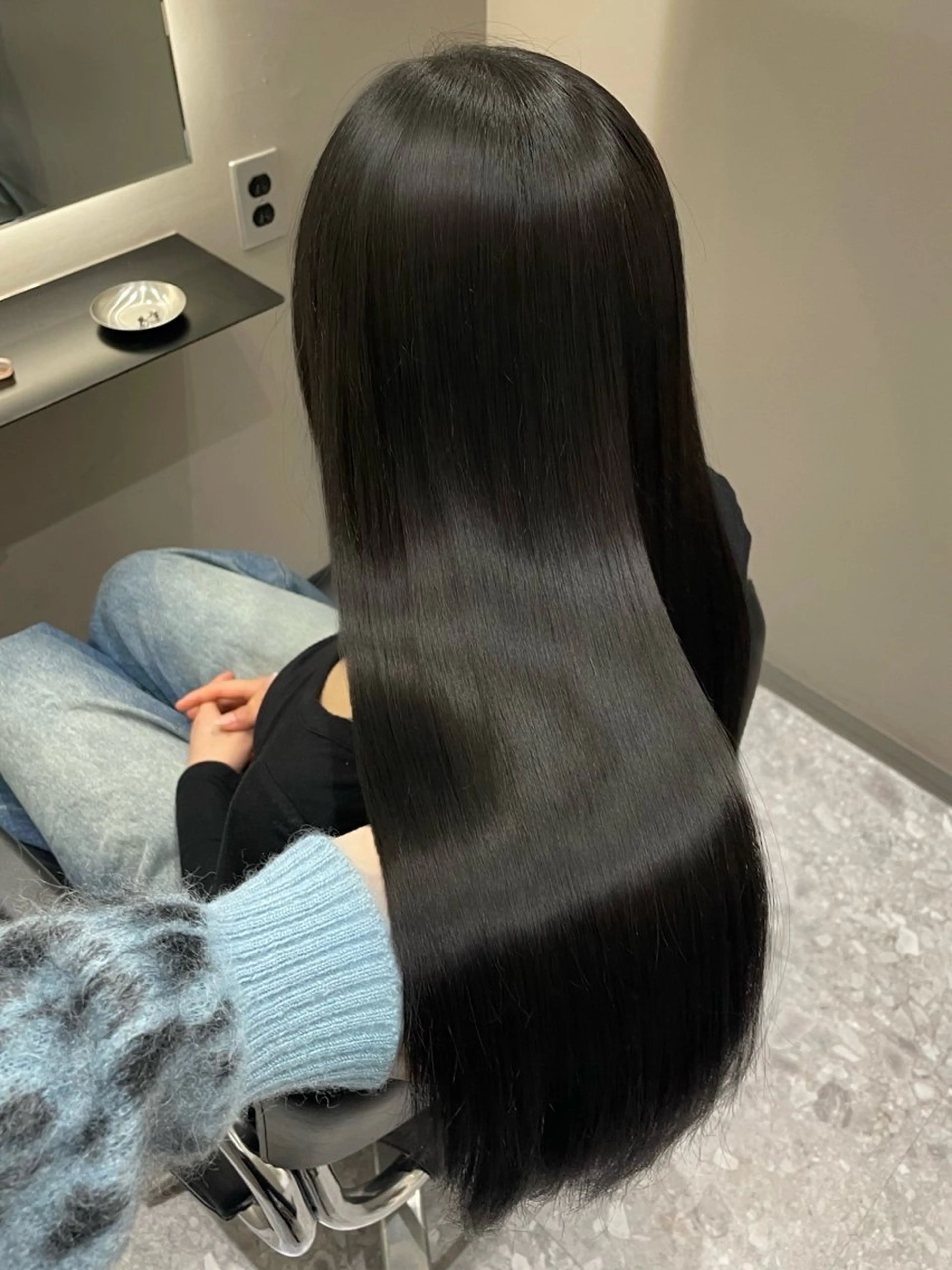 ロング トリートメント レイヤーカット 新川栄一朗のヘアスタイル