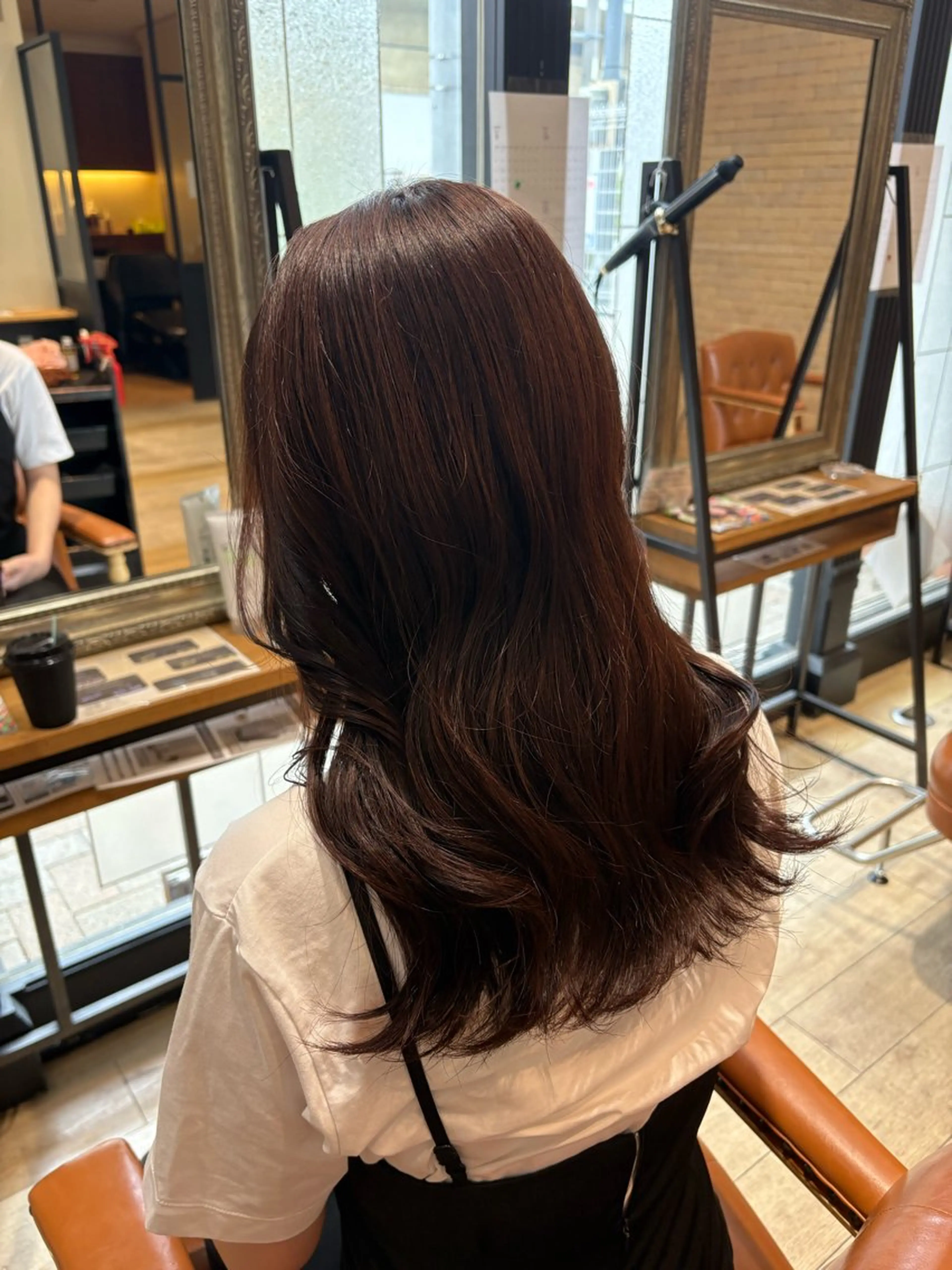 カラー ヘアカラー トリートメント しおり🍬 KOKORO🤍のヘアスタイル