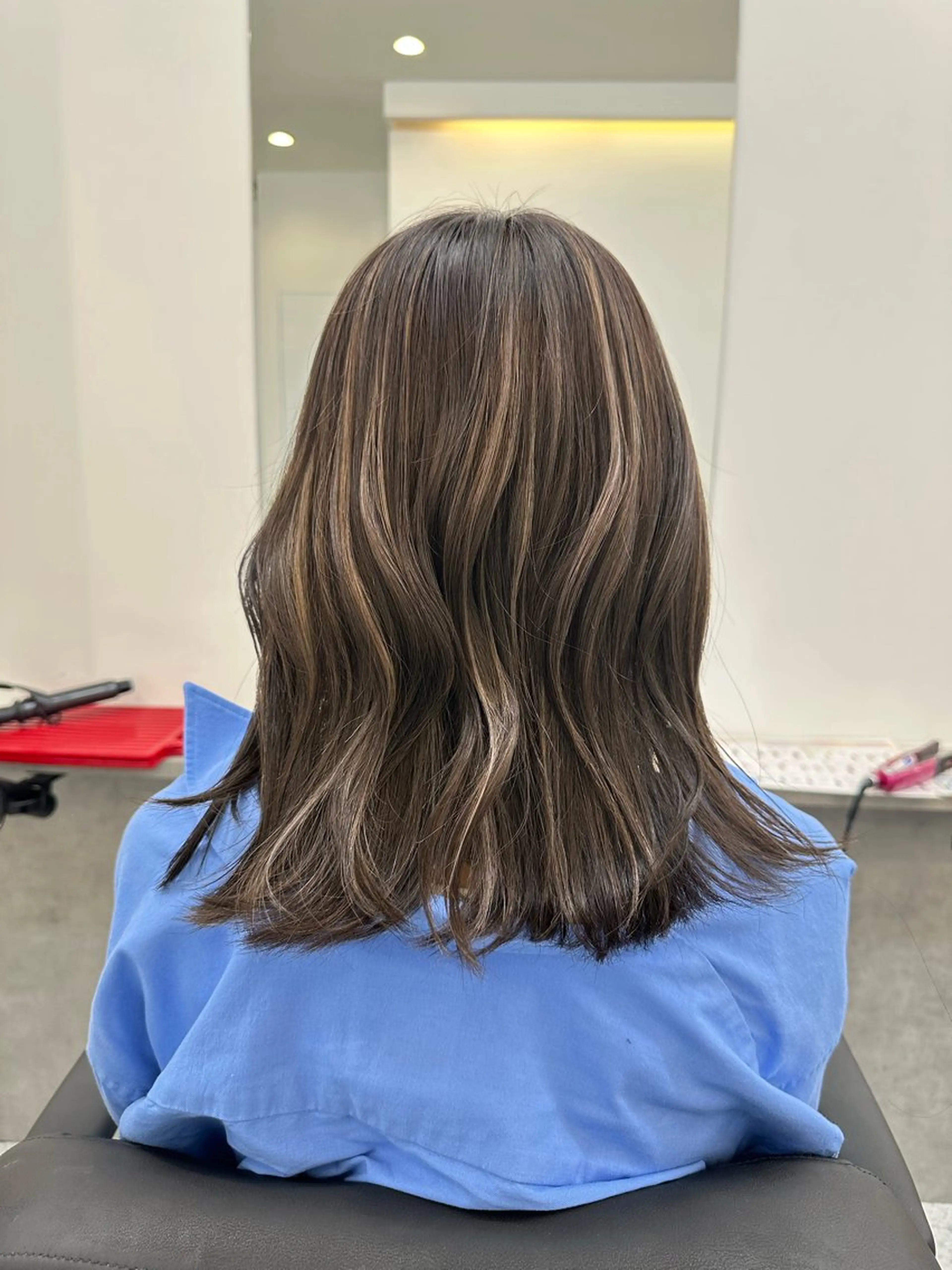 ミディアム カラー ヘアアレンジ ヘアカラー トリートメント 久米 治仁のヘアスタイル