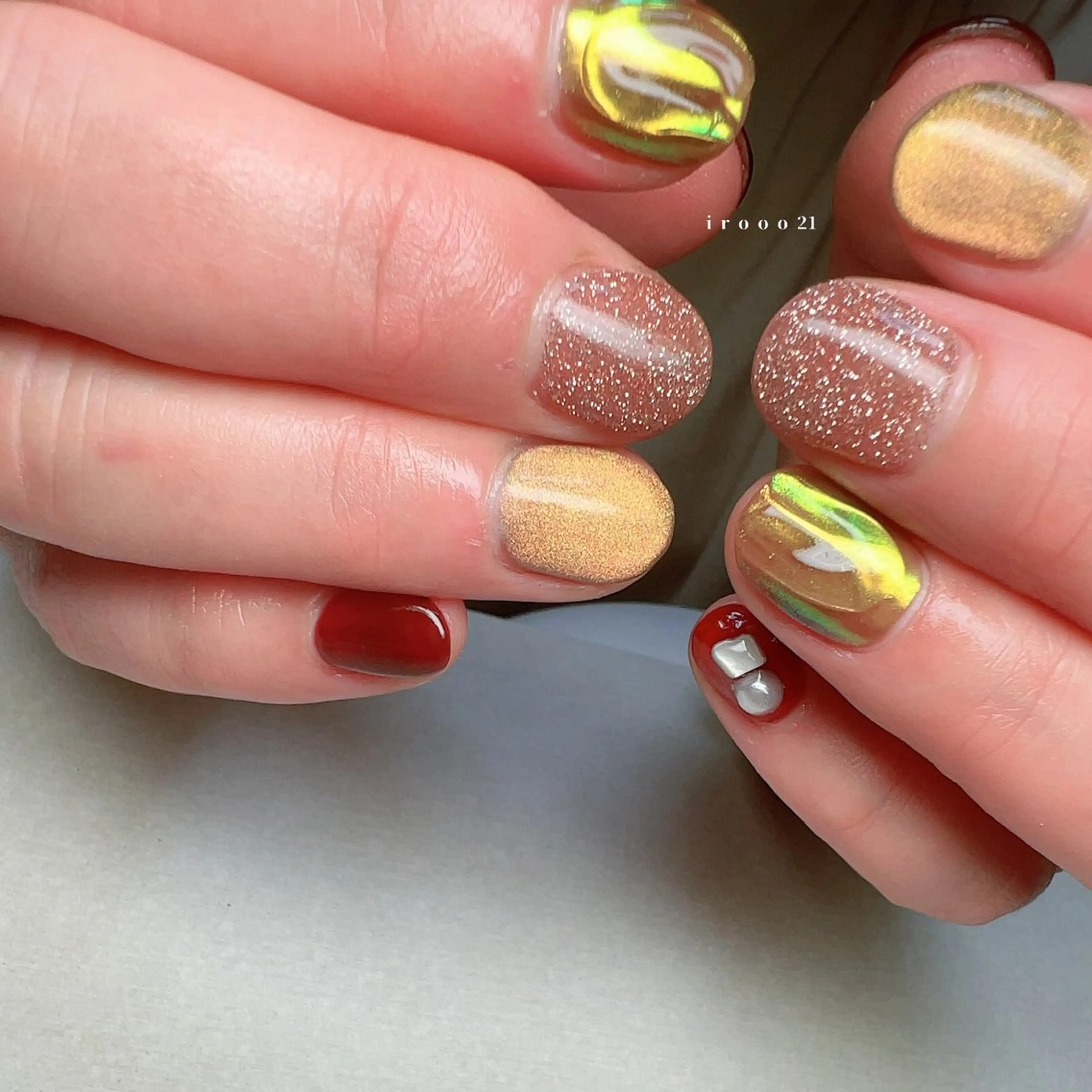 ネイル フラッシュネイル 氷ネイル・うるうるネイル マグネットネイル ミラーネイル ニュアンスネイル irooo 21のネイルデザイン