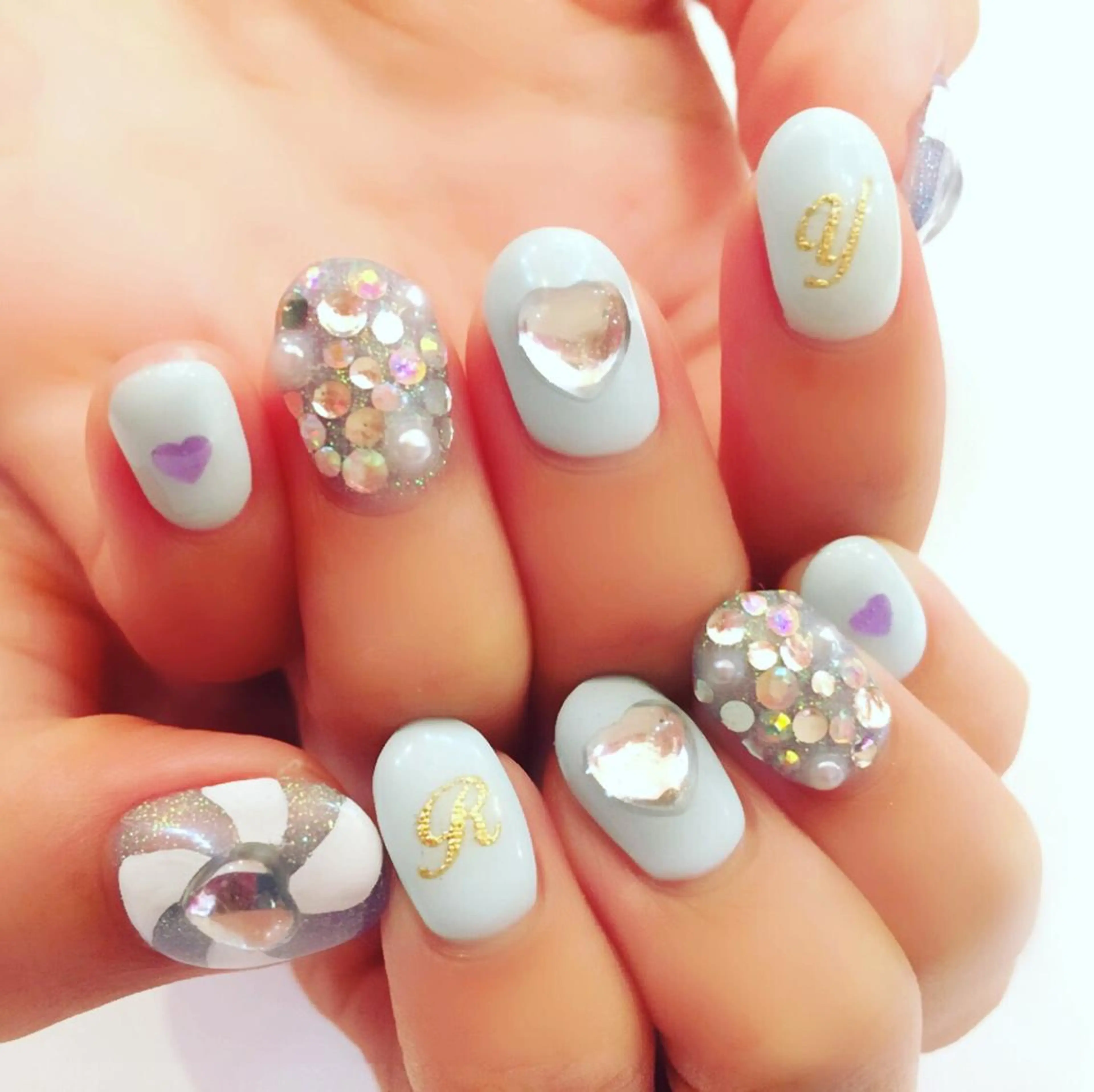 ミディアム カラー ネイル 成人式 ネイルチップ NAILSGOGO shibuyaのネイルデザイン