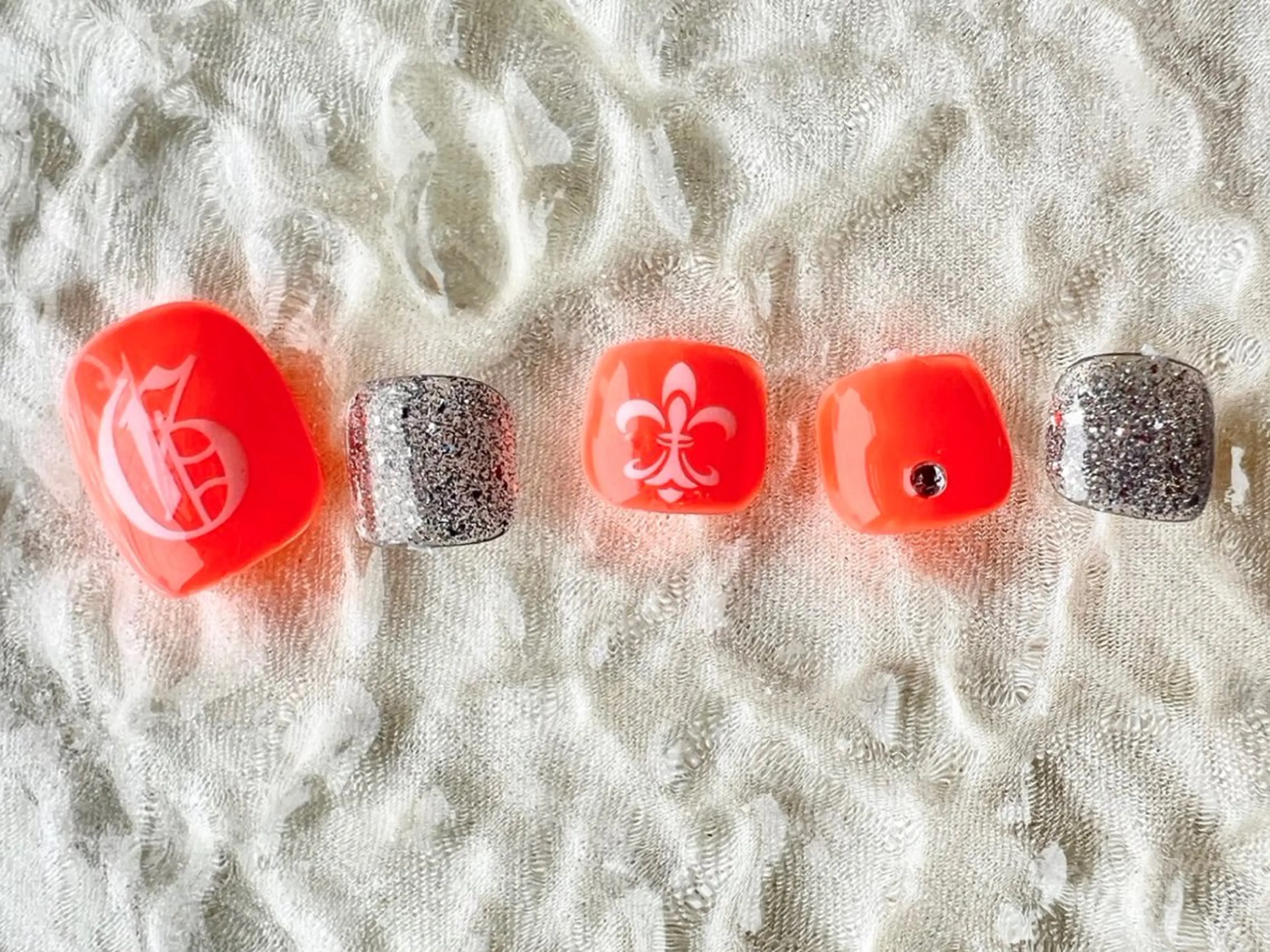 ネイル フットネイル マジックミラー所属・マジック ミラーのネイルデザイン