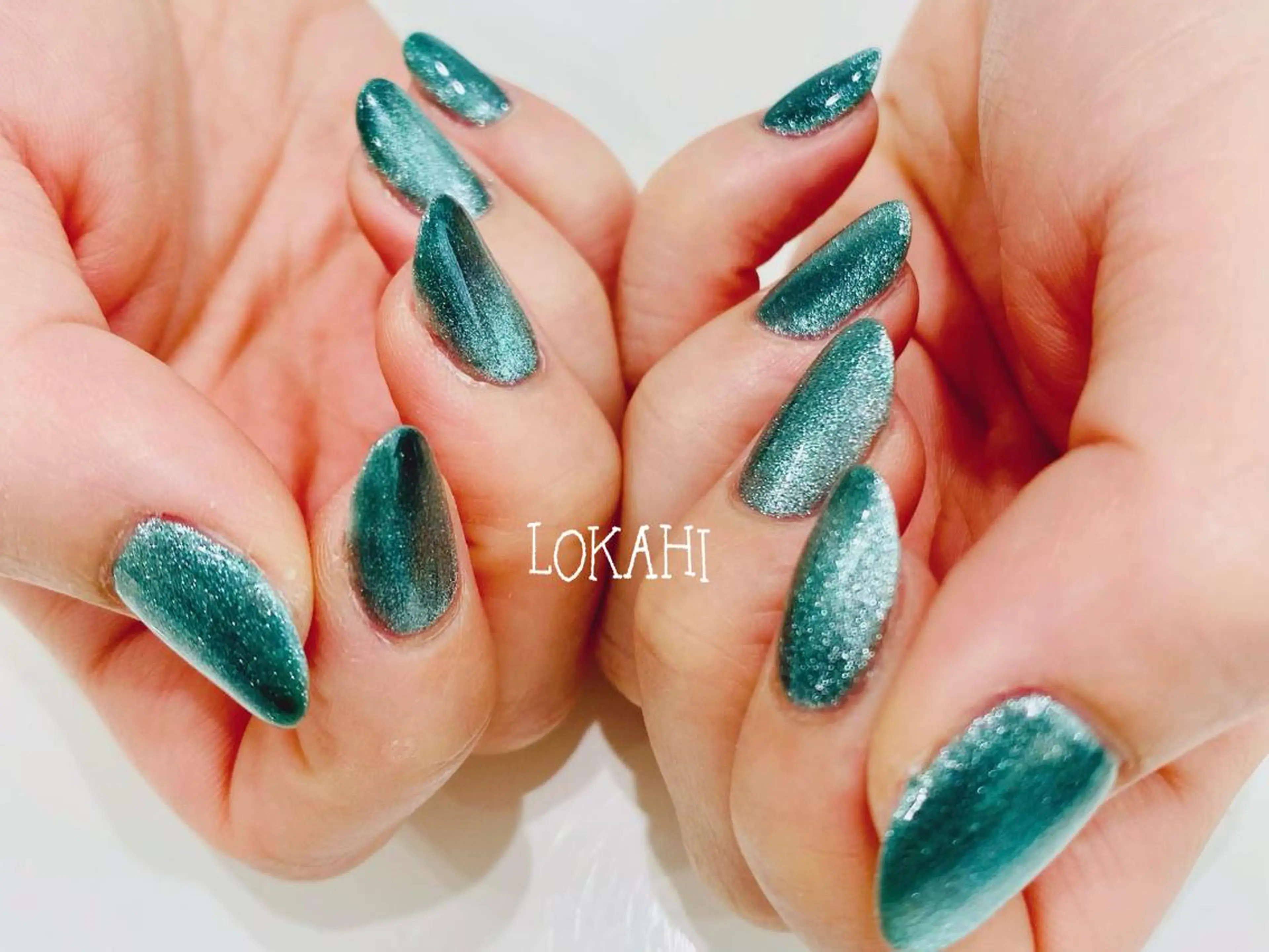 ネイル アートネイル オーロラネイル 長さ出し フラワーネイル フットネイル 13日3980円‼️ マグもデザインも◎のネイルデザイン