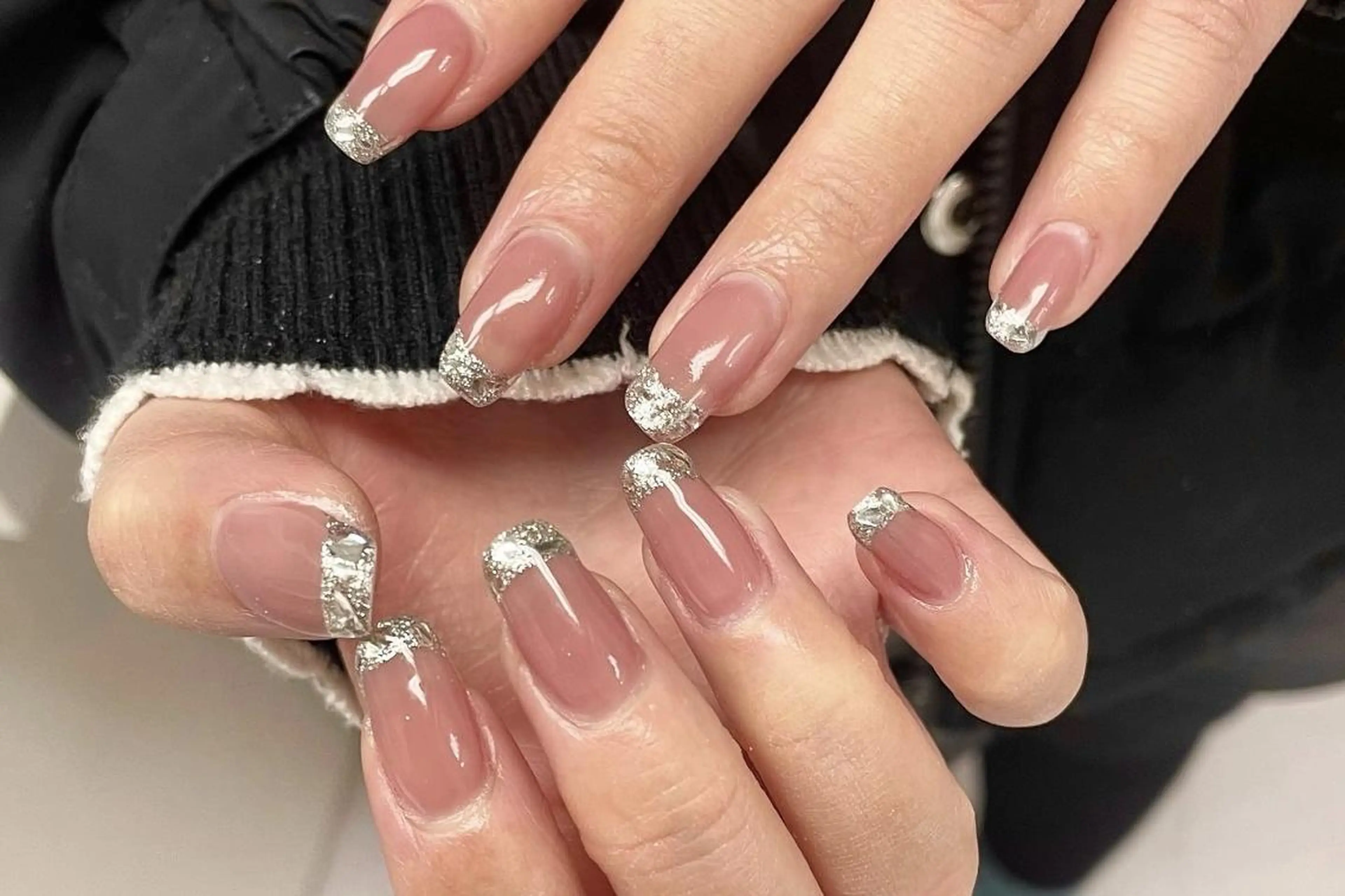 ネイル オーロラネイル チークネイル フットネイル フレンチネイル ガラスフレンチ ハンドネイル 大阪福島 韓国まつげ Sayaka🤍🐩のマツエク・マツパデザイン