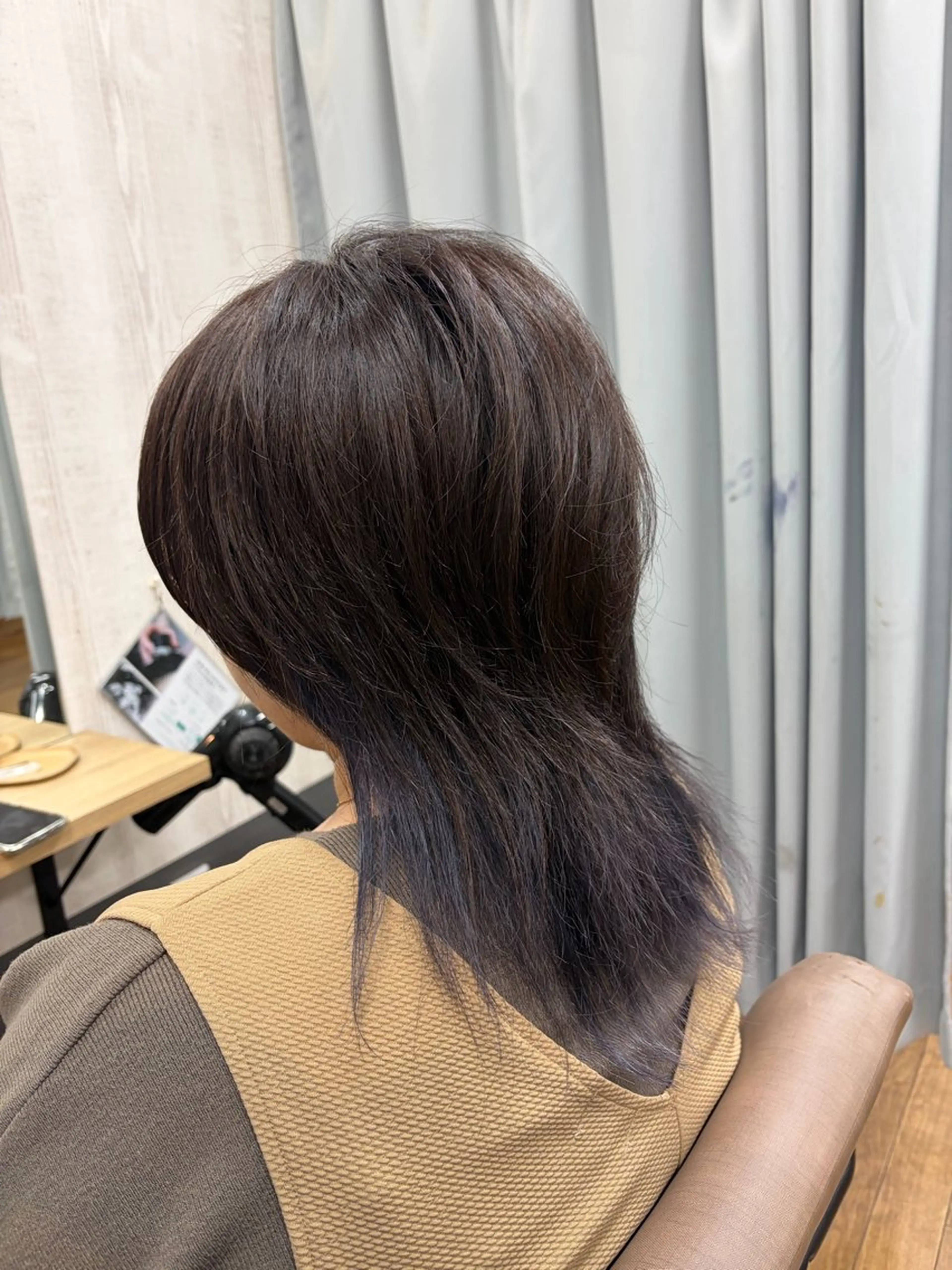 セミロング パープルカラー ウルフカット カット ヘアカラー TELA HAIR 幕張本郷所属・TELA HAIR 幕張本郷店 千尋のヘアスタイル