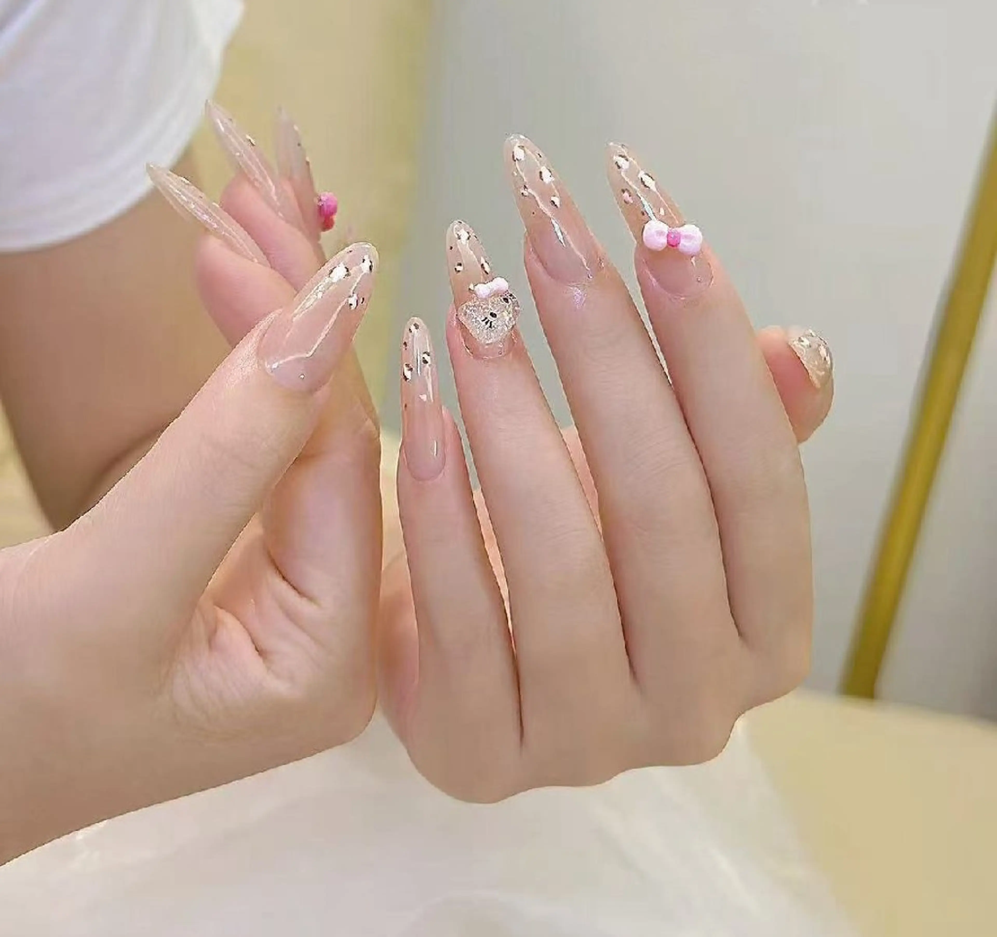 ネイル フラワーネイル フレンチネイル ジェルネイル ガラスフレンチ ハート ハンドネイル Oomiya 服部のネイルデザイン