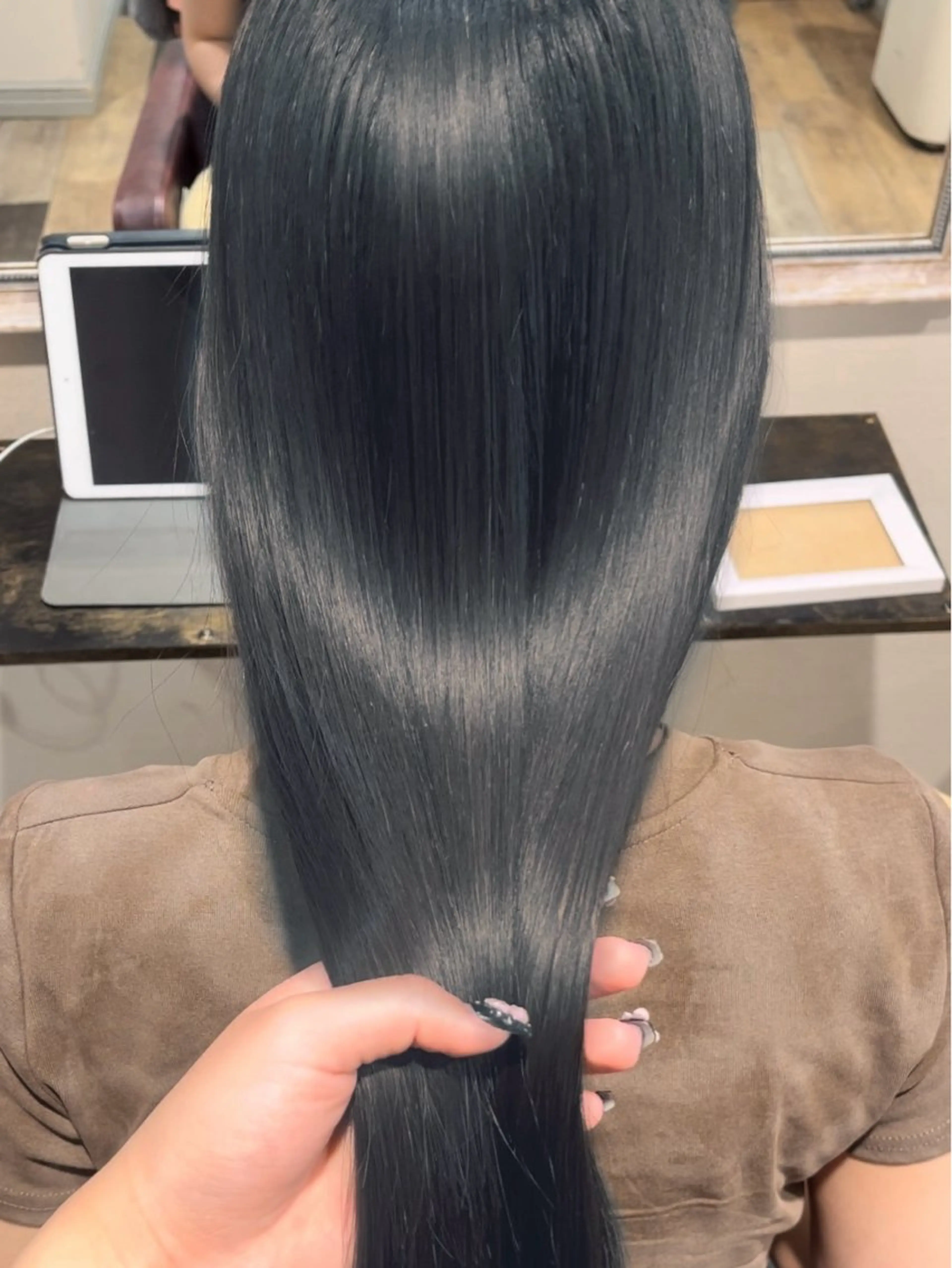 セミロング カラー ヘアカラー トリートメント カラー/韓国レイヤー /ブリーチ/hinaのヘアスタイル