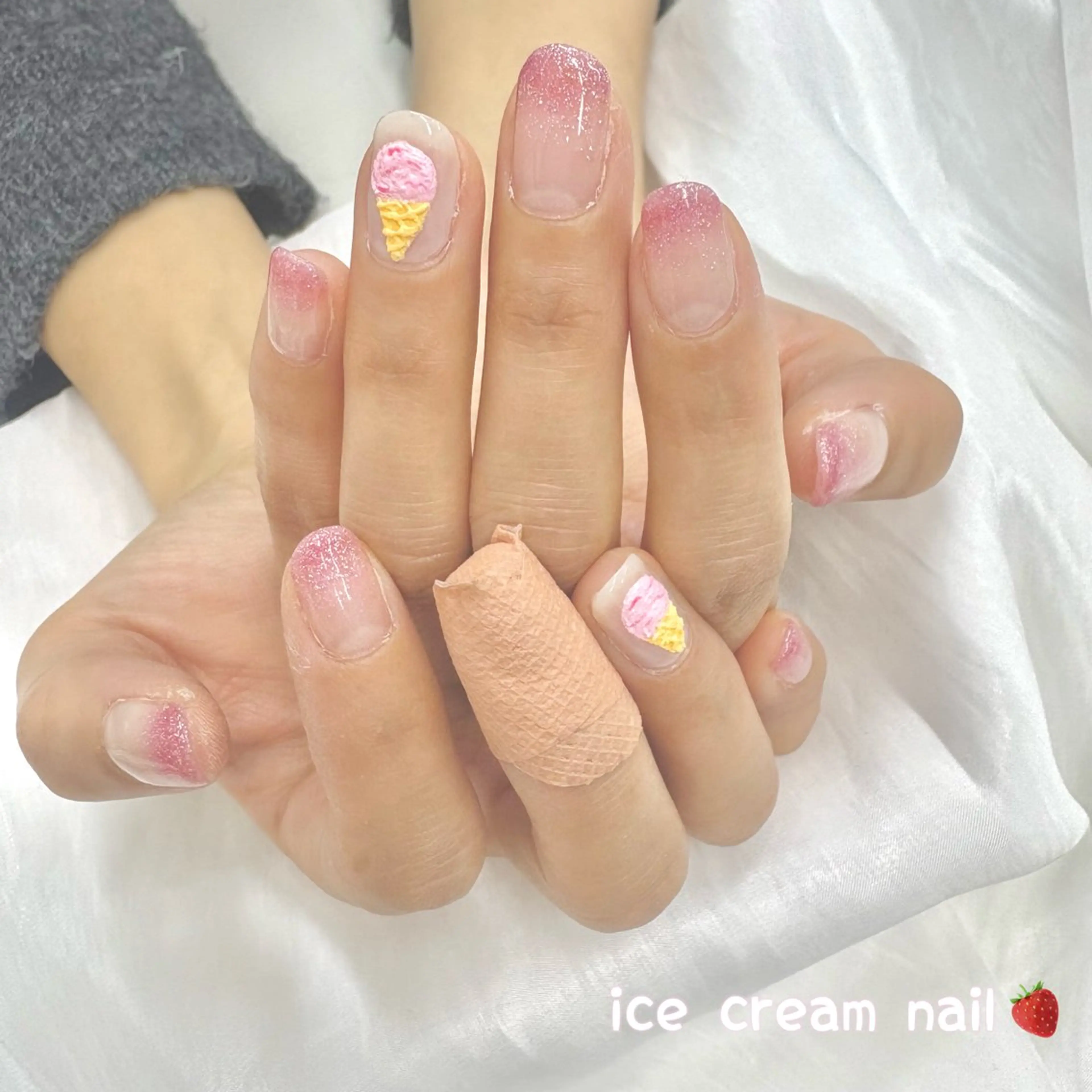 ネイル セプトネイル YAMAFUJIのネイルデザイン