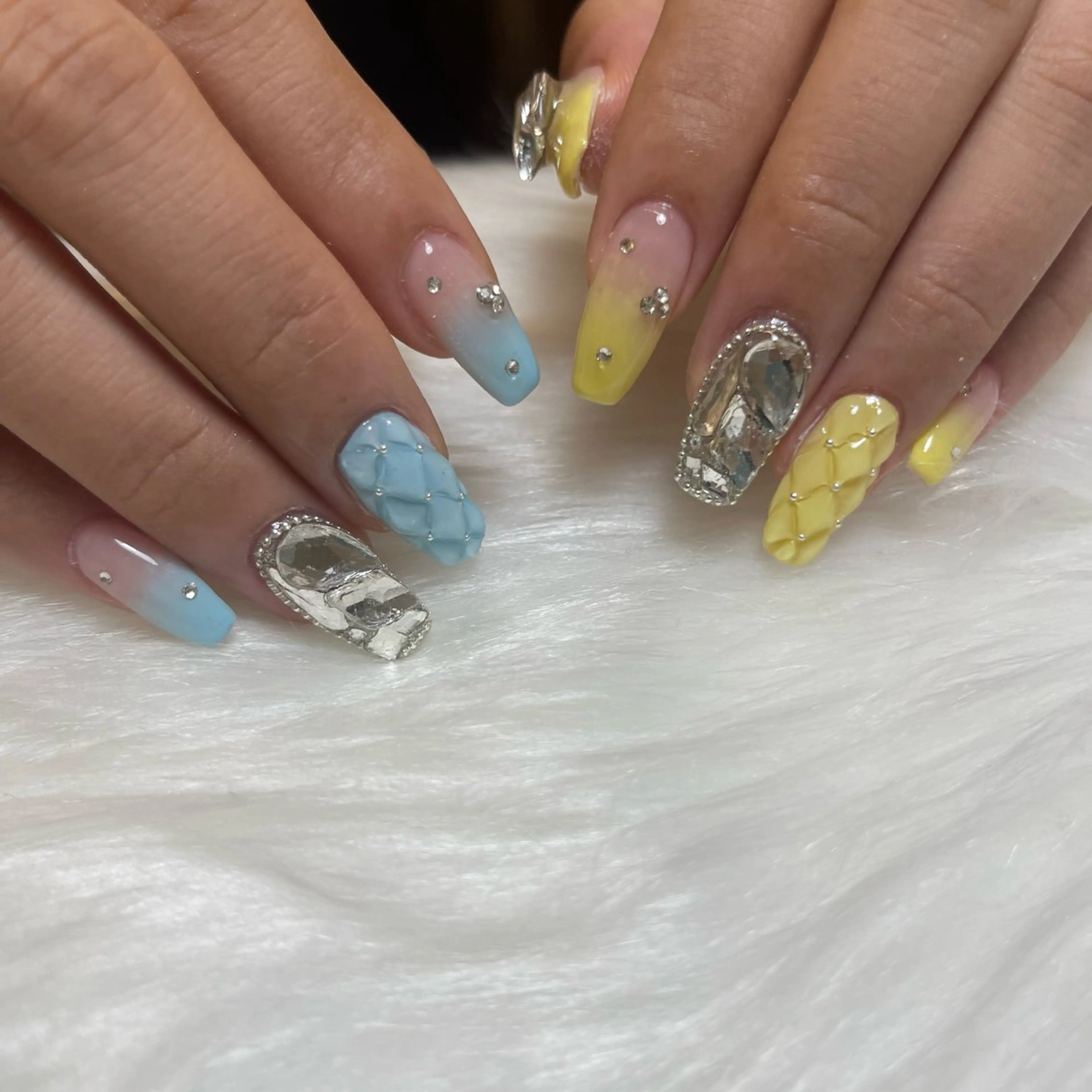 ネイル 🧁fein. nana🩵のネイルデザイン