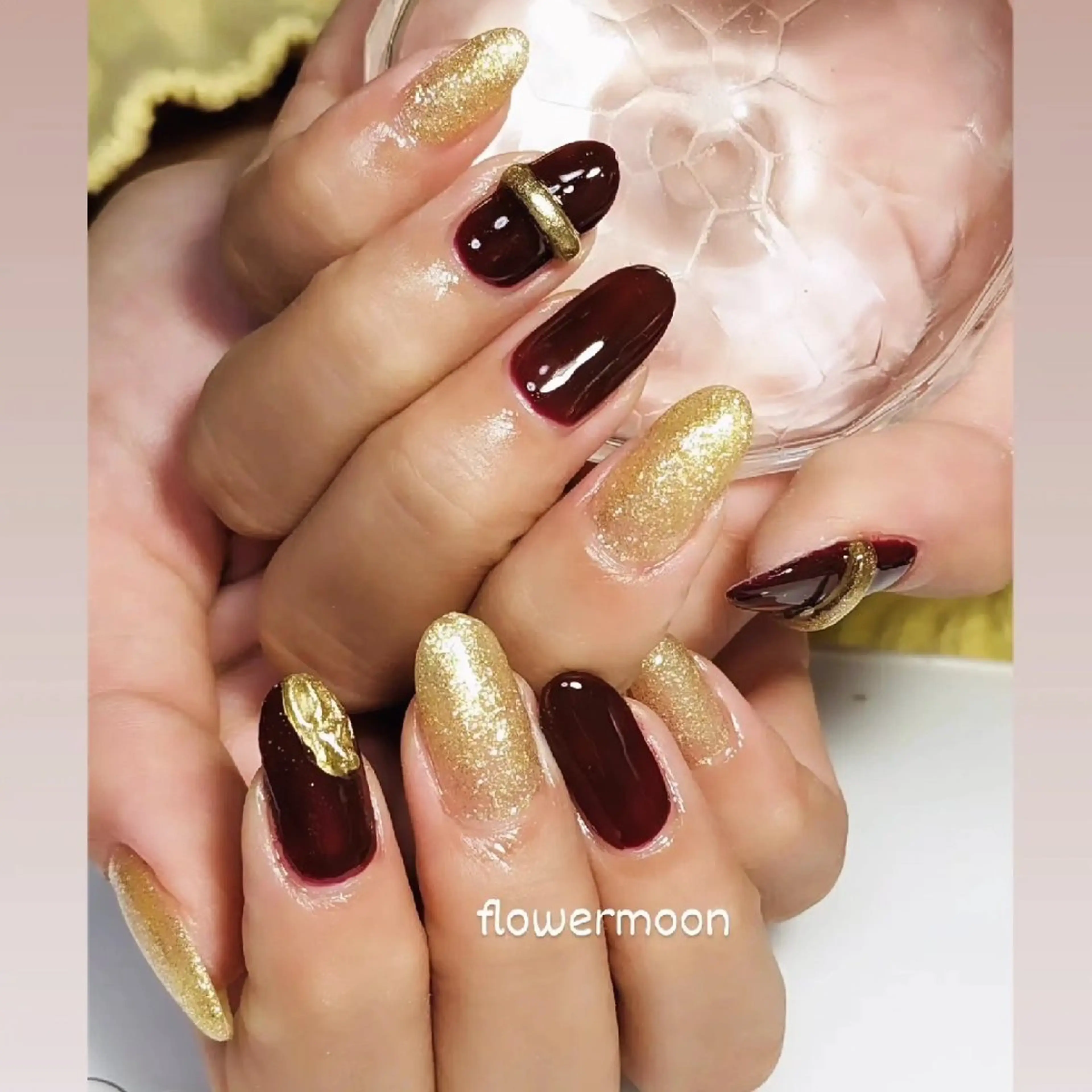 ネイル ボルドー ミラーネイル ぷっくりネイル フラワー ムーンのネイルデザイン