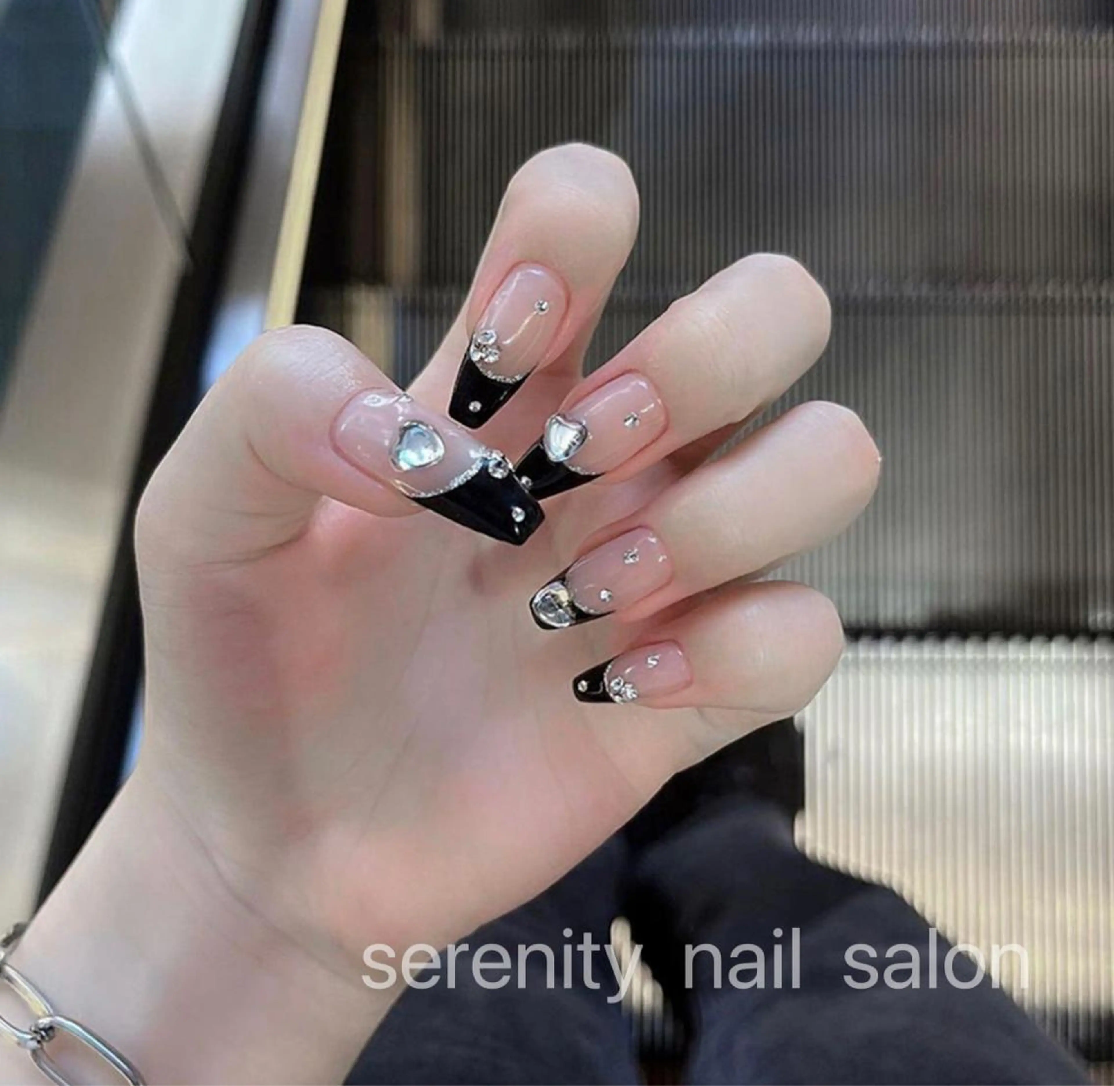 ネイル ハンドネイル ハンドケア ✨Serenity Nail salonのネイルデザイン