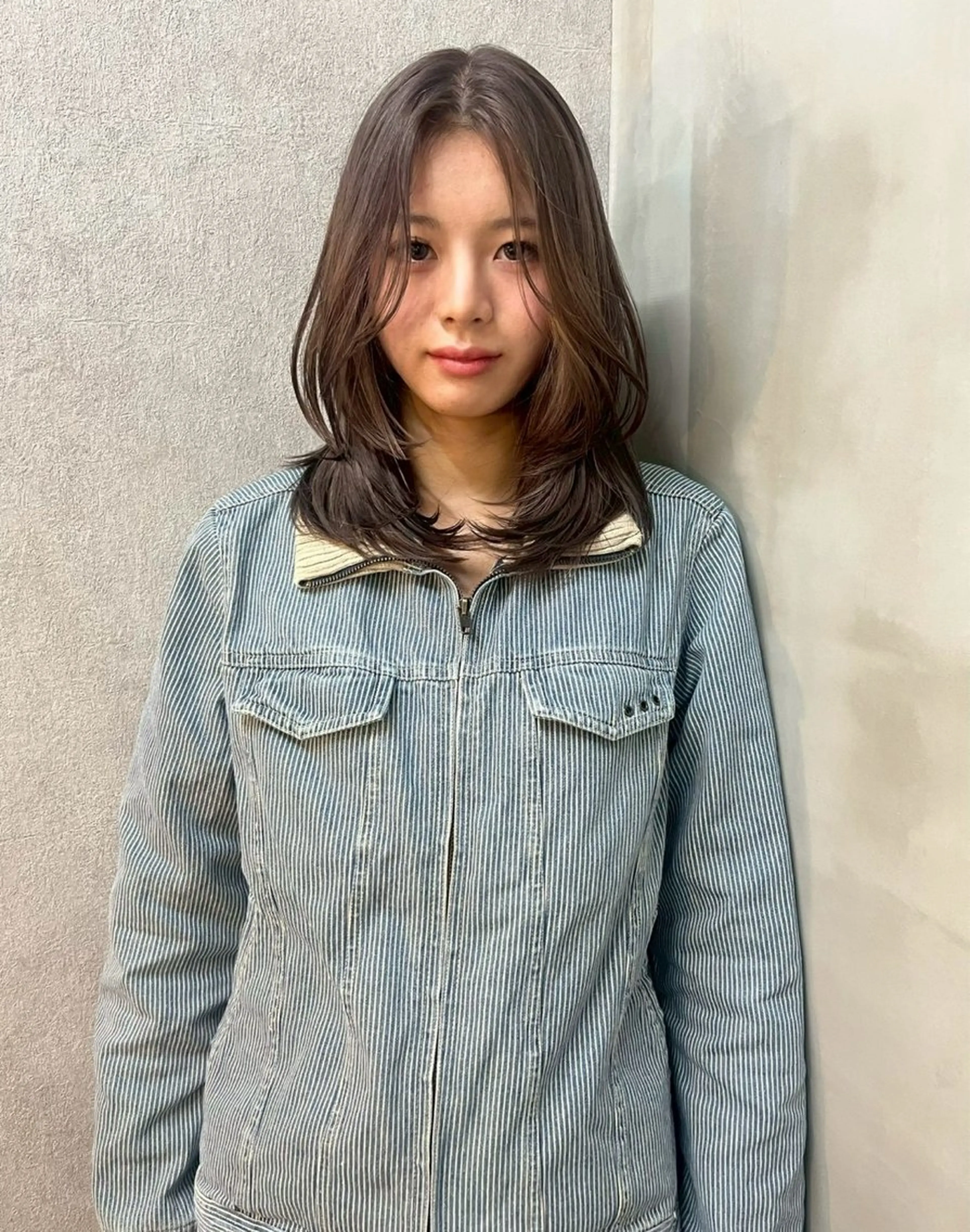 セミロング ミルクティーブラウン レイヤーカット カット ヘアカラー トリートメント qpula クプラのヘアスタイル