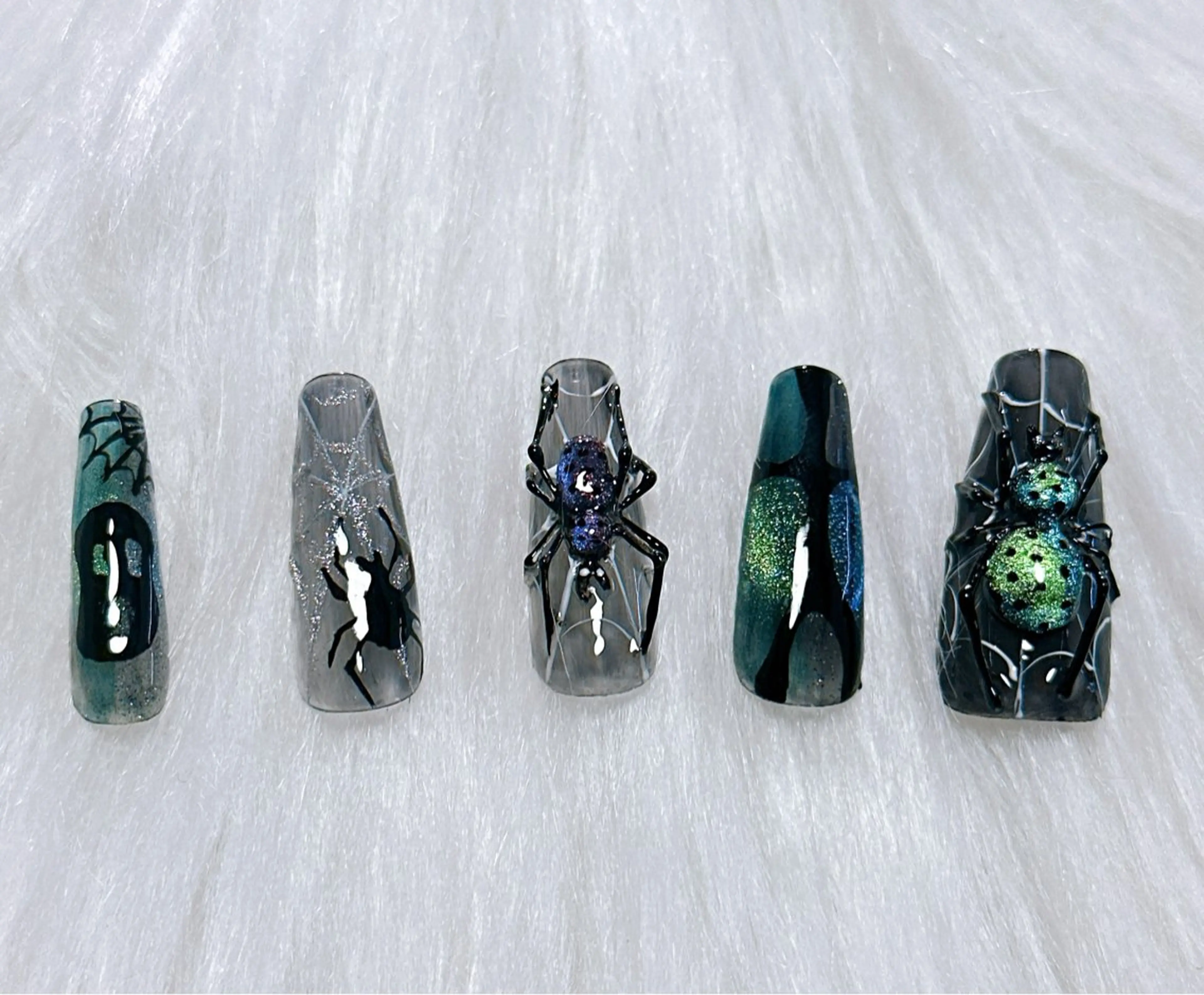 ネイル MIRA NAIL STUDIO所属・Mira Nail Studioのネイルデザイン