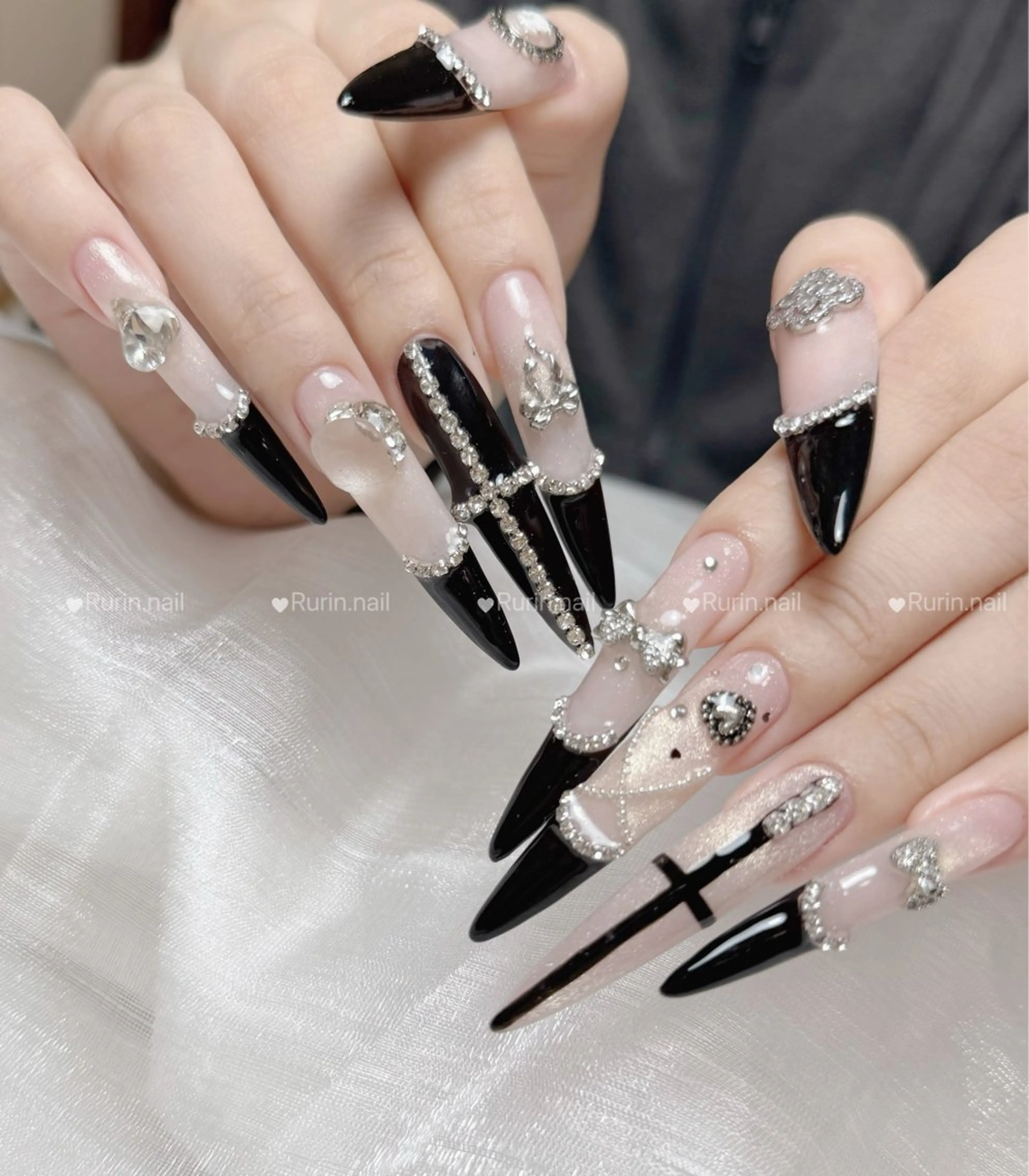 ネイル ハンドネイル ルリン サロン💅のネイルデザイン