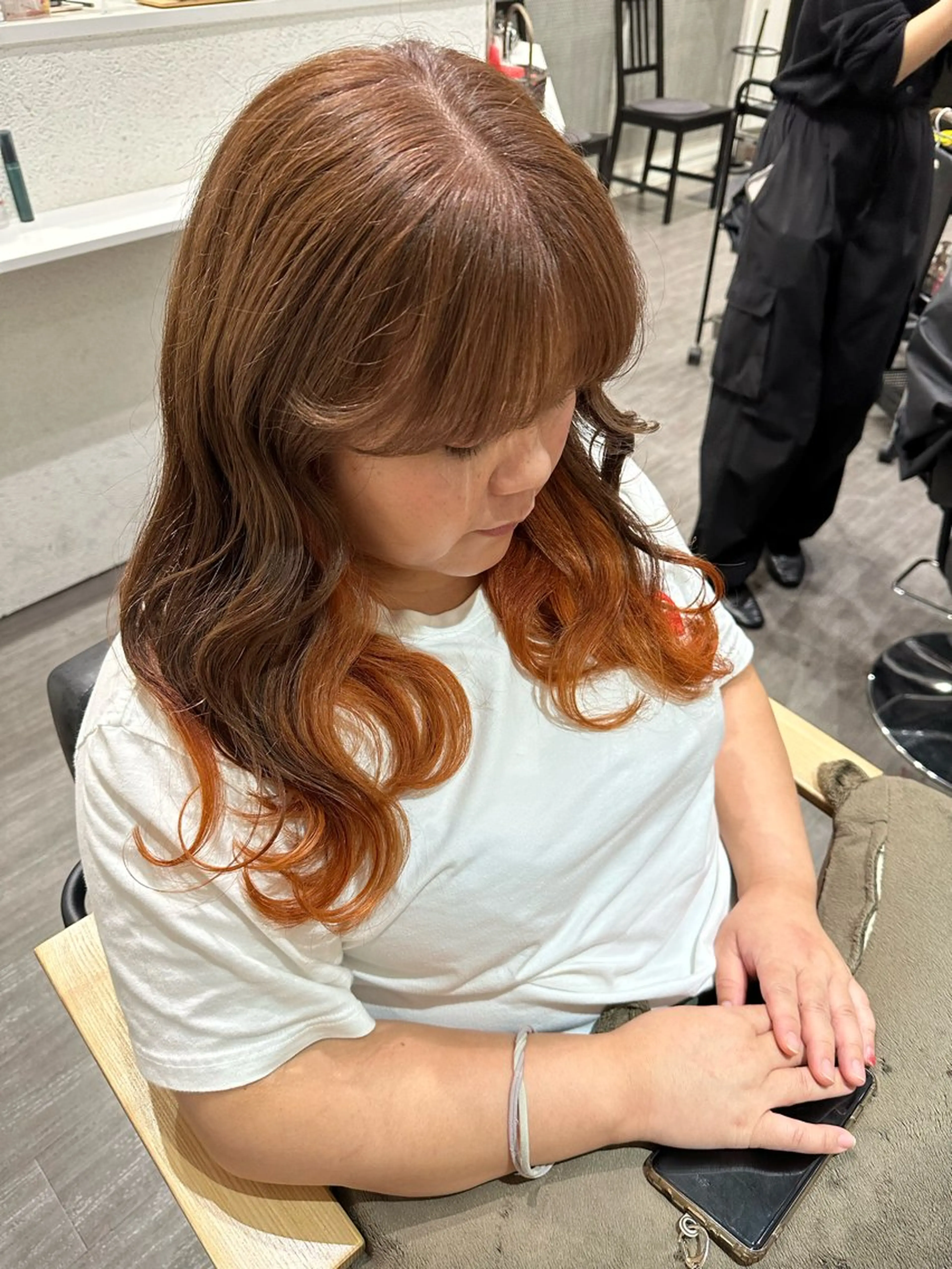 セミロング カラー ベージュカラー オレンジ 艶髪レイヤー上田 紗也🇰🇷💗のヘアスタイル