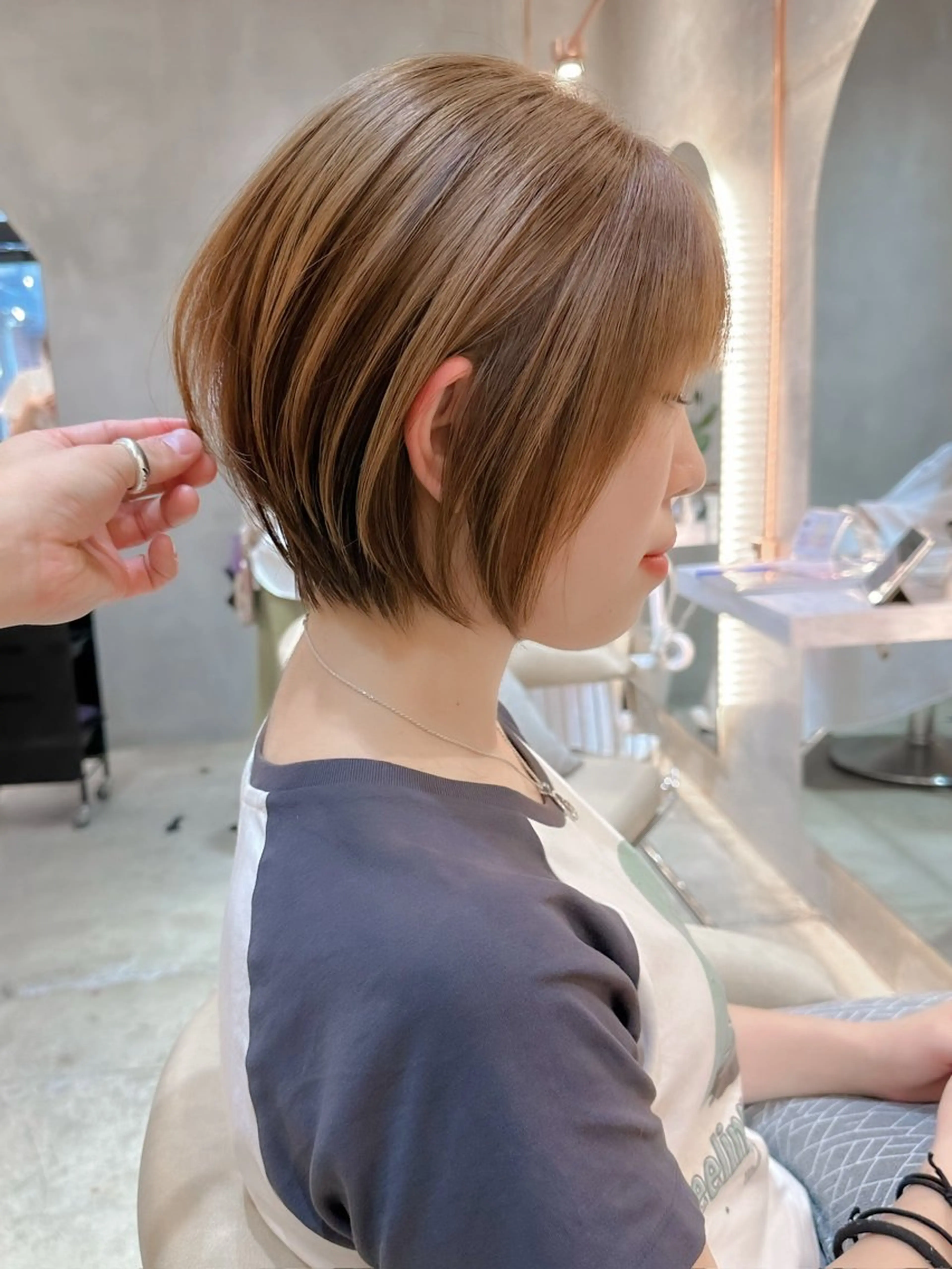 ショート カラー カット ヘアカラー トリートメント ボブ/ショート/ 縮毛矯正⚜️工藤昴のヘアスタイル