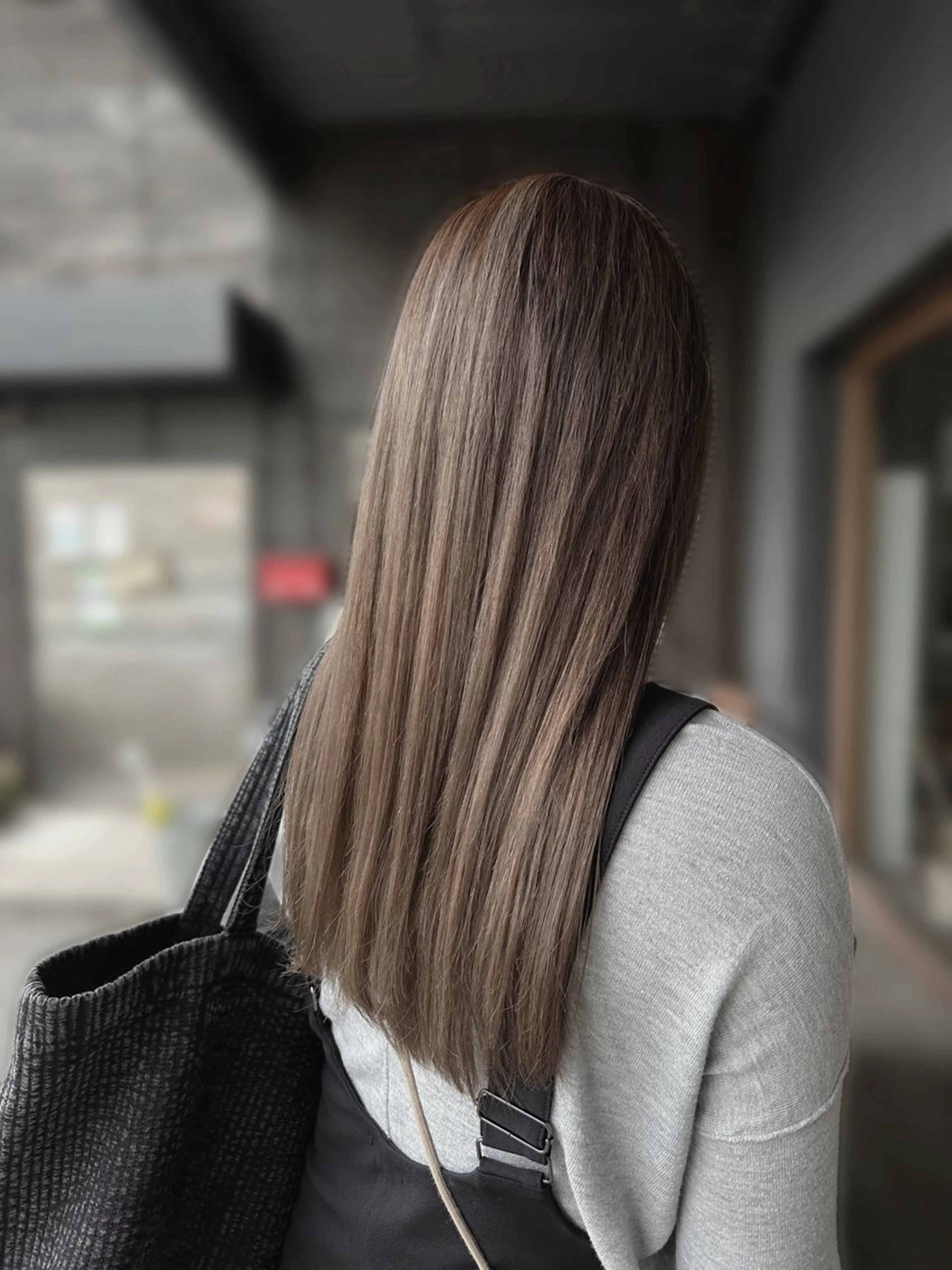 セミロング 🩶BRAS 🩶のヘアスタイル