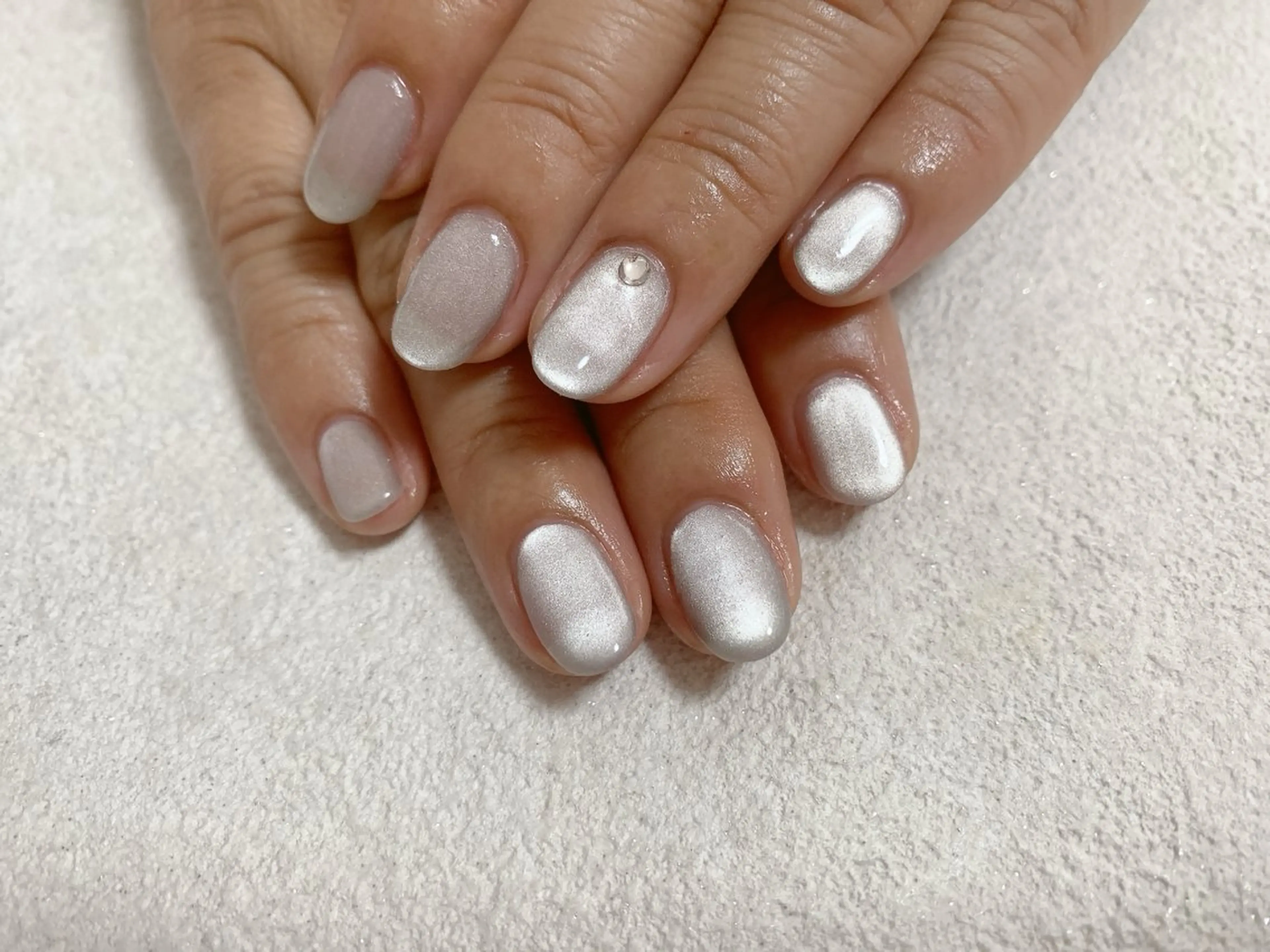 ネイル ジェルネイル キラキラネイル マグネットネイル メンズネイル パラジェル kiki nail たまプラーザのネイルデザイン