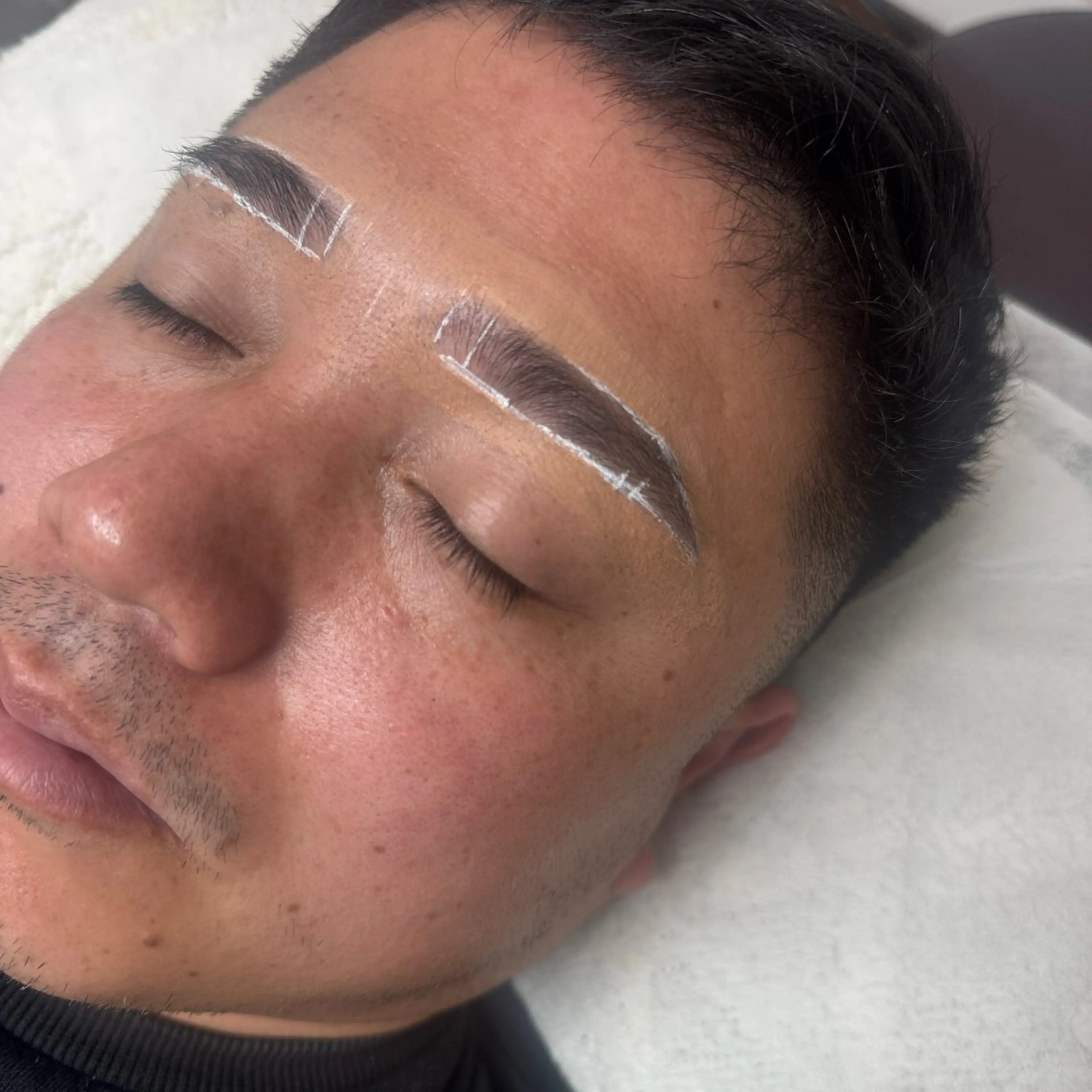 アイブロウ ワックス脱毛 Ananaseyelash川口店所属・アナナ アイラッシュのマツエク・マツパデザイン