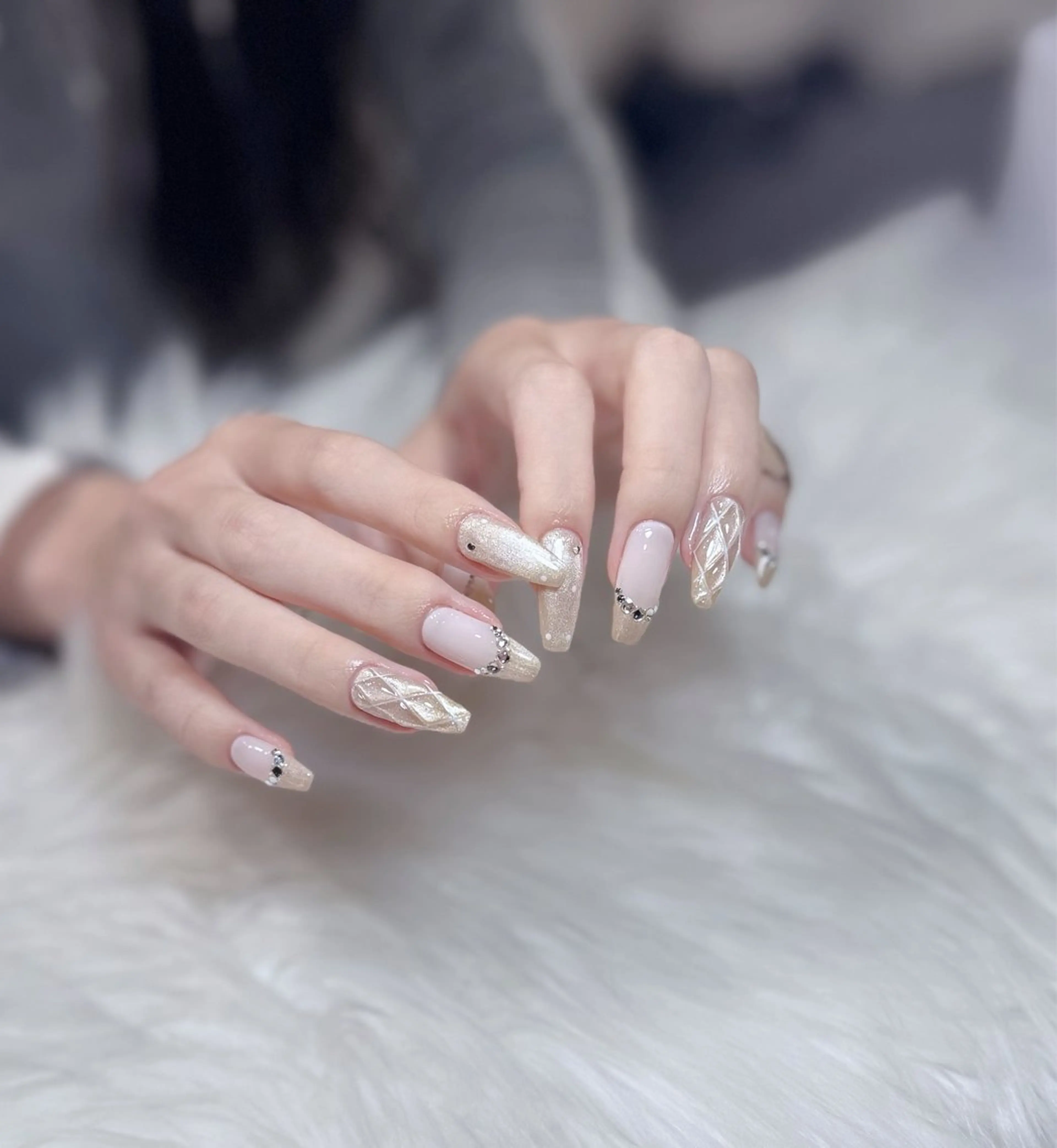 ネイル アートネイル オーロラネイル ジェルネイル 韓国ネイル ロングネイル ハンドネイル Nichi Nailsのネイルデザイン