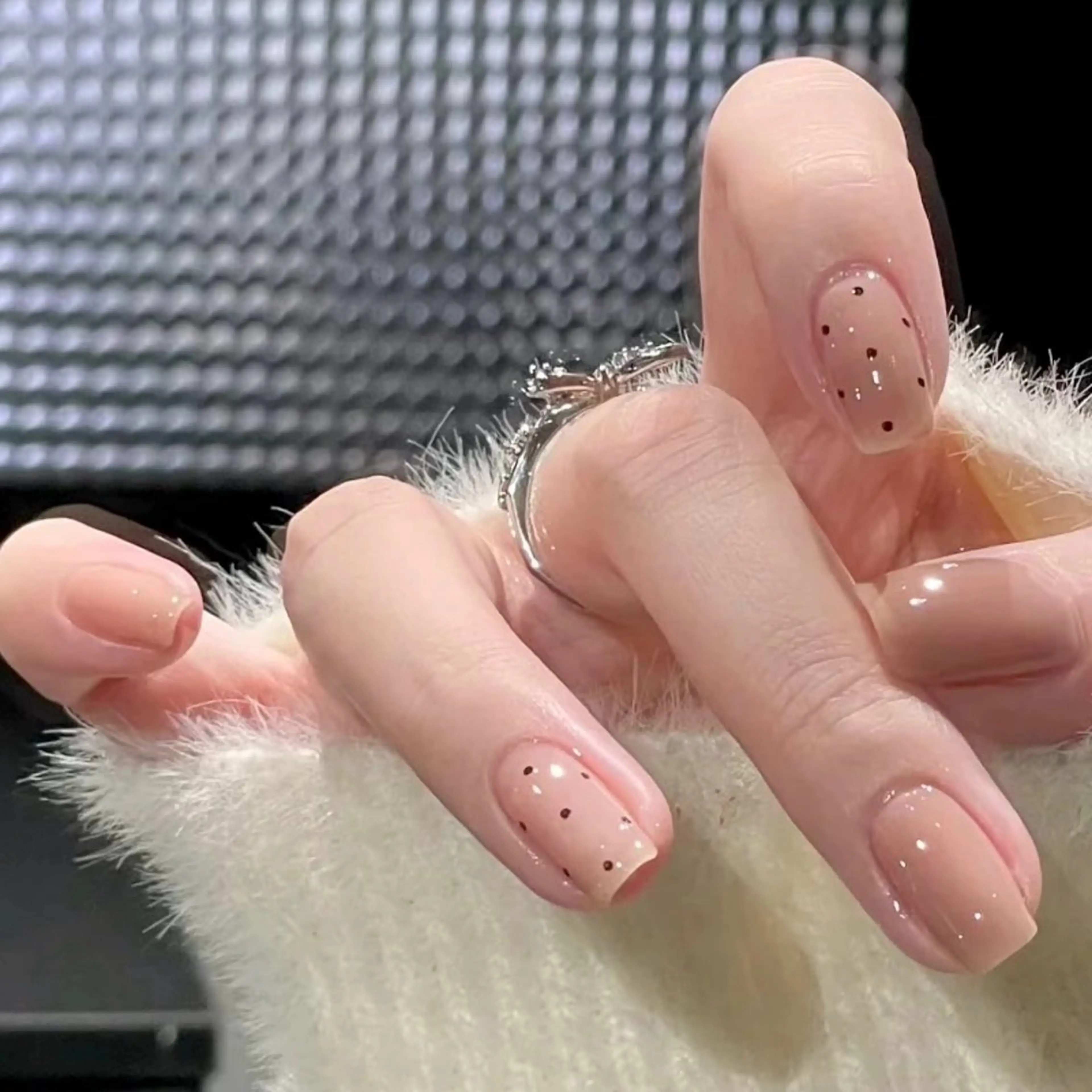 ネイル アートネイル シンプルネイル Nail salon Amoureuse ネイルサロン アムルーズ所属・ネイリスト ミクのネイルデザイン