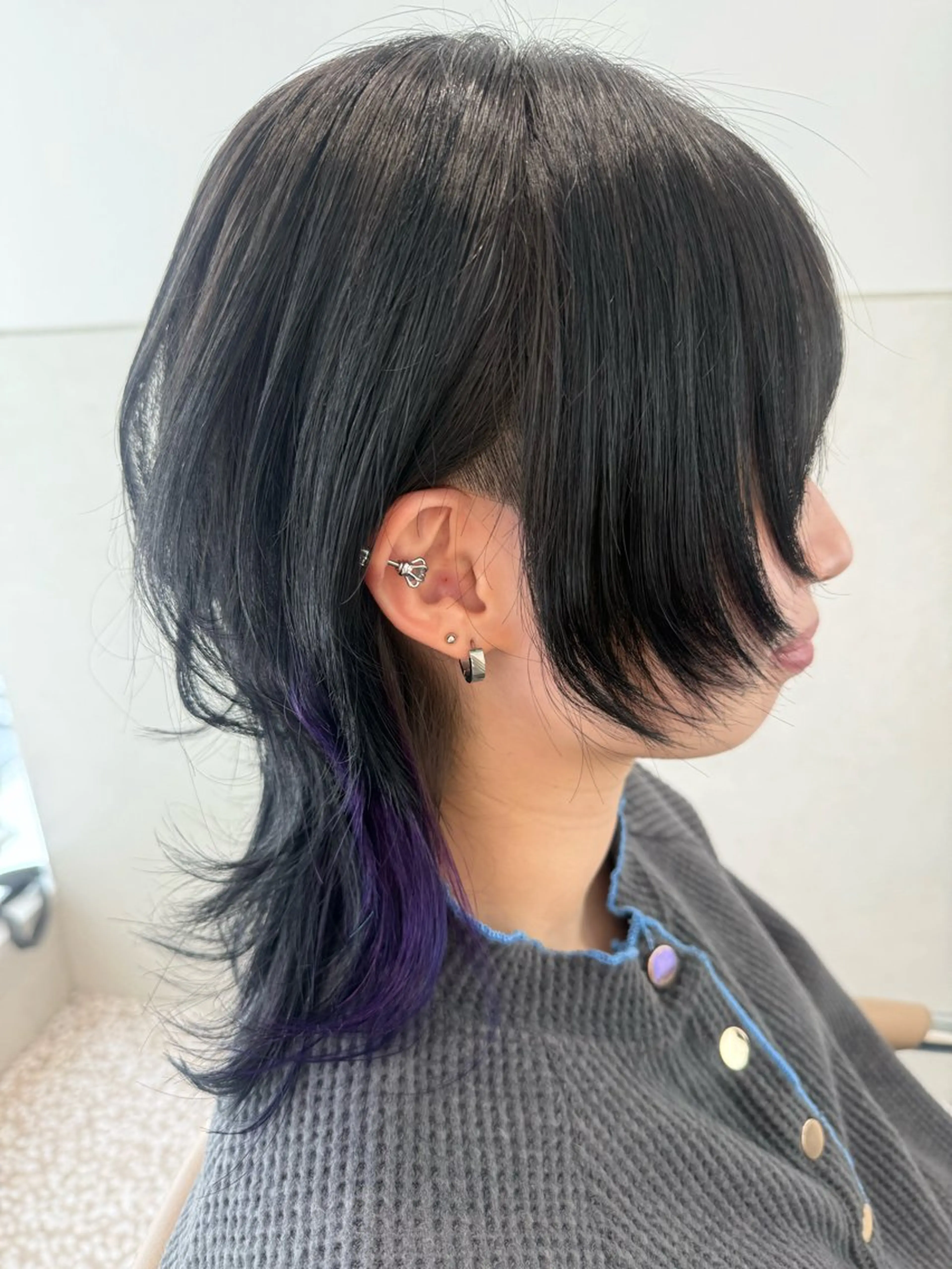 ミディアム カラー ブリーチ ケアブリーチ ダブルカラー イヤリングカラー インナーカラー ヘアカラー トリートメント インナーカラー 推し ブリーチ  髪質改善のヘアスタイル