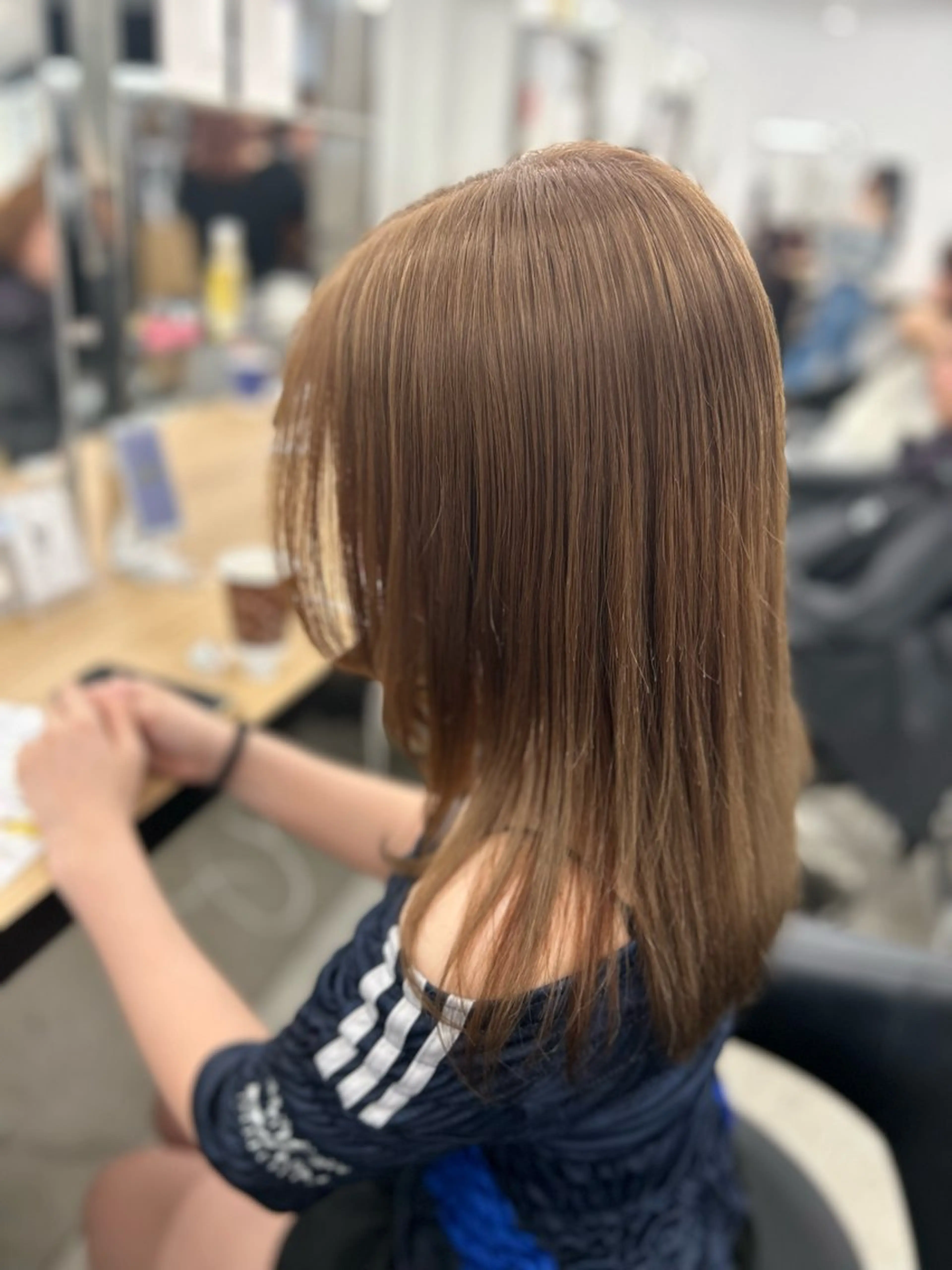 ロング カラー ヘアカラー トリートメント ヘッドスパ ヘアセット YUKA🤍ベージュ /ミルクティーのヘアスタイル