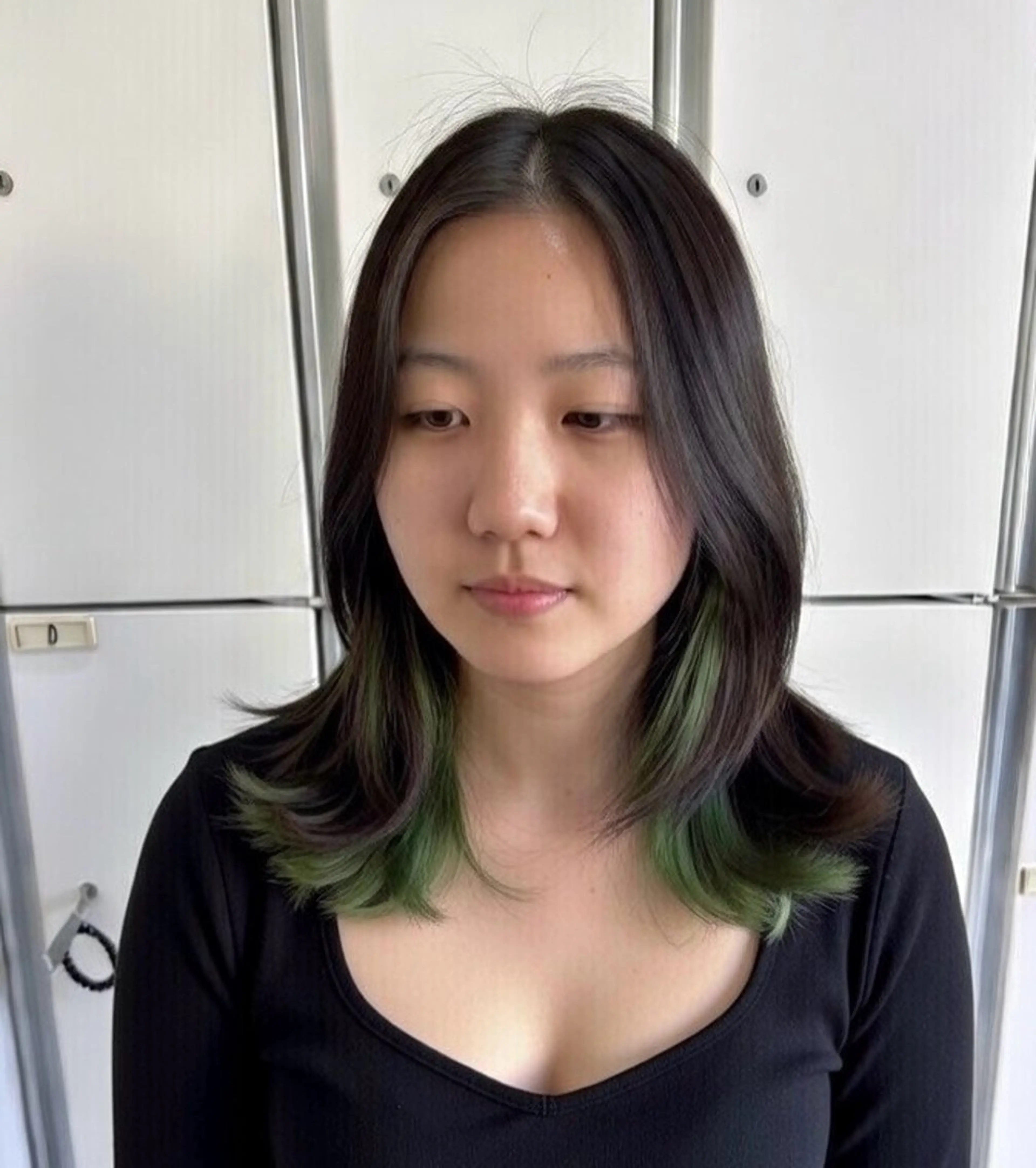 セミロング カラー ヘアカラー インナー/2次元/ 推しカラー/しゅうとのヘアスタイル