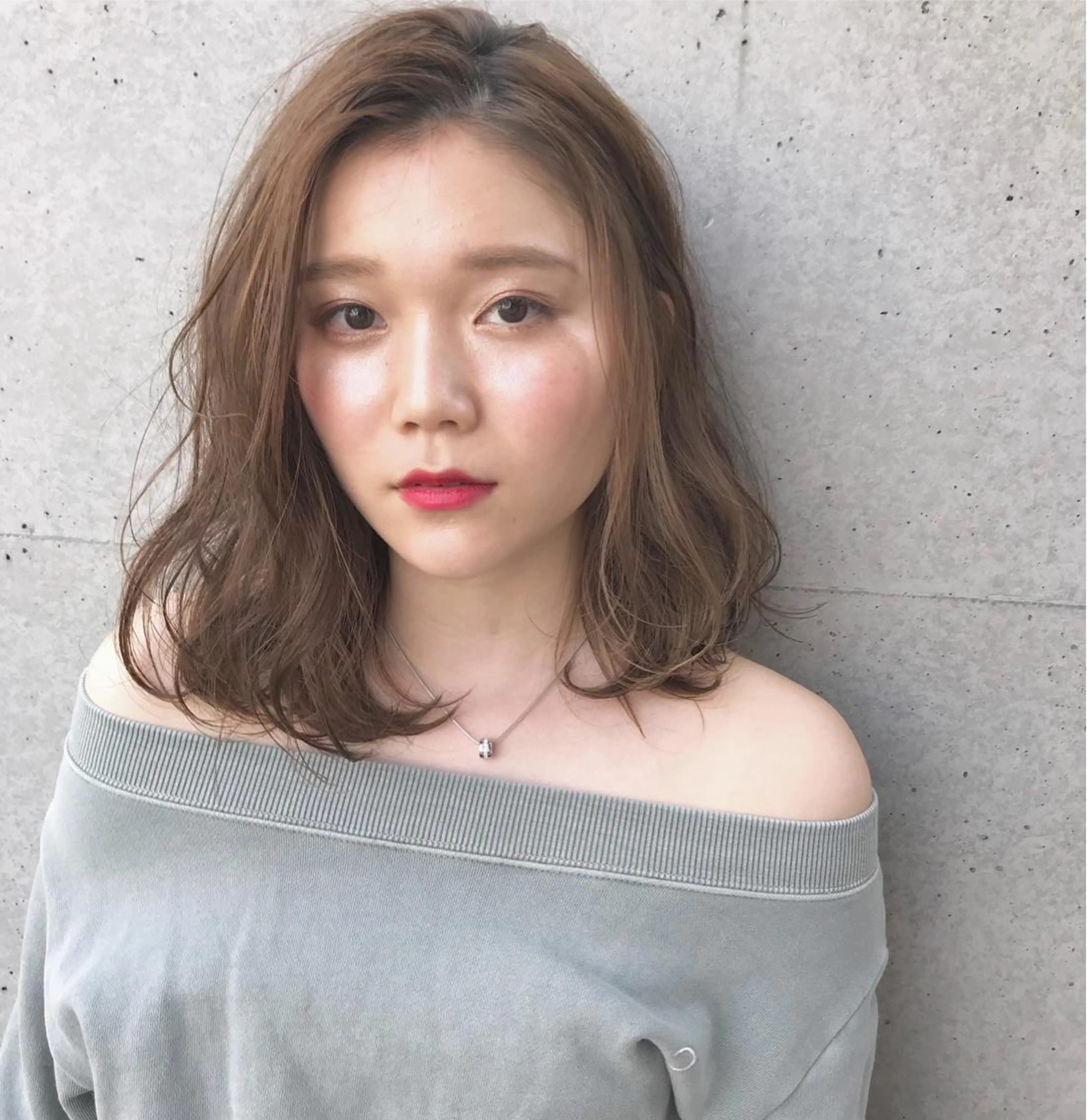 セミロング カラー ヘアアレンジ ベージュカラー clan所属・Satsuki ✂︎♡のヘアスタイル