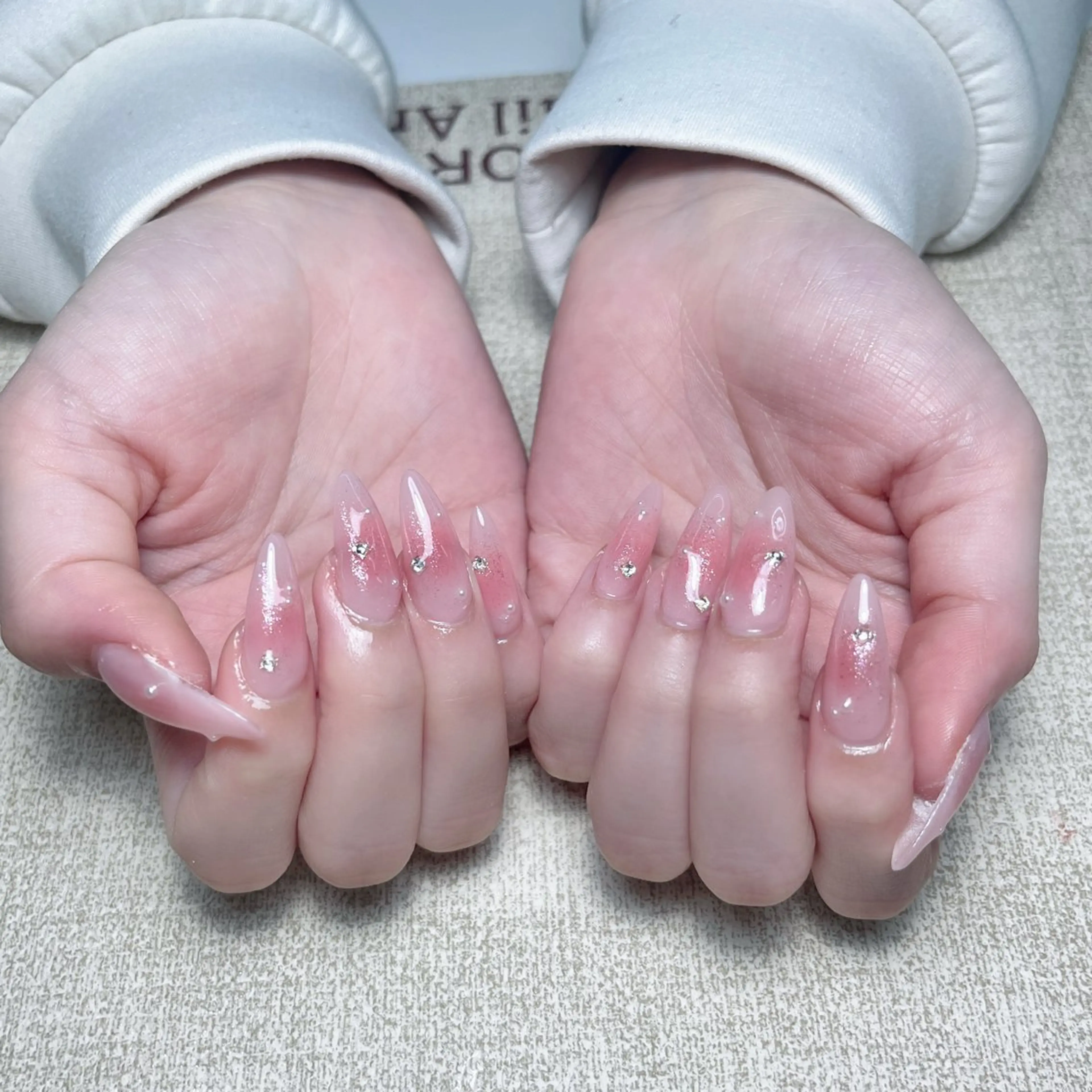 ネイル ハンドネイル ハンドケア ちごみ Novaのネイルデザイン