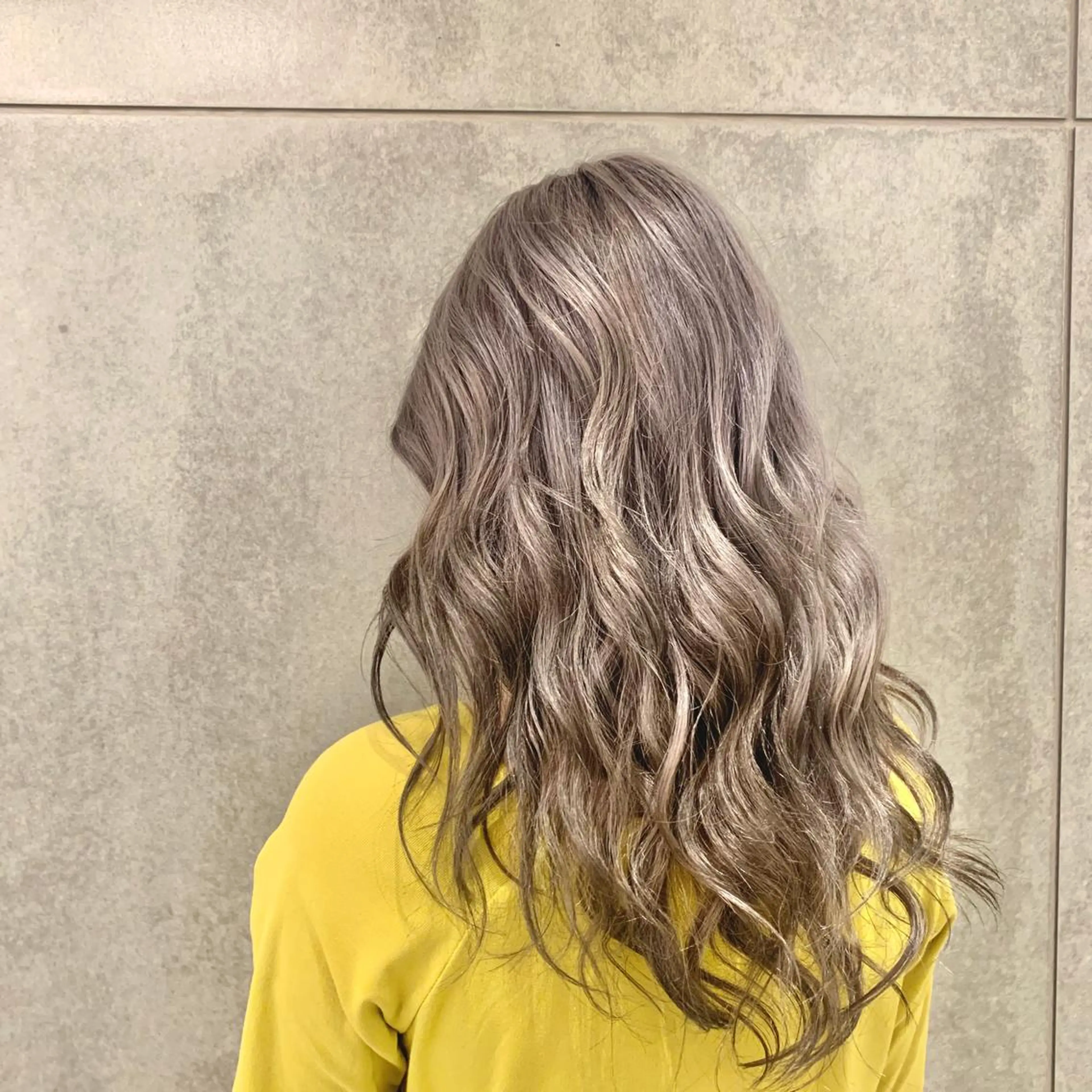 ロング ルームスつかしん店所属・宮村 勇希のヘアスタイル