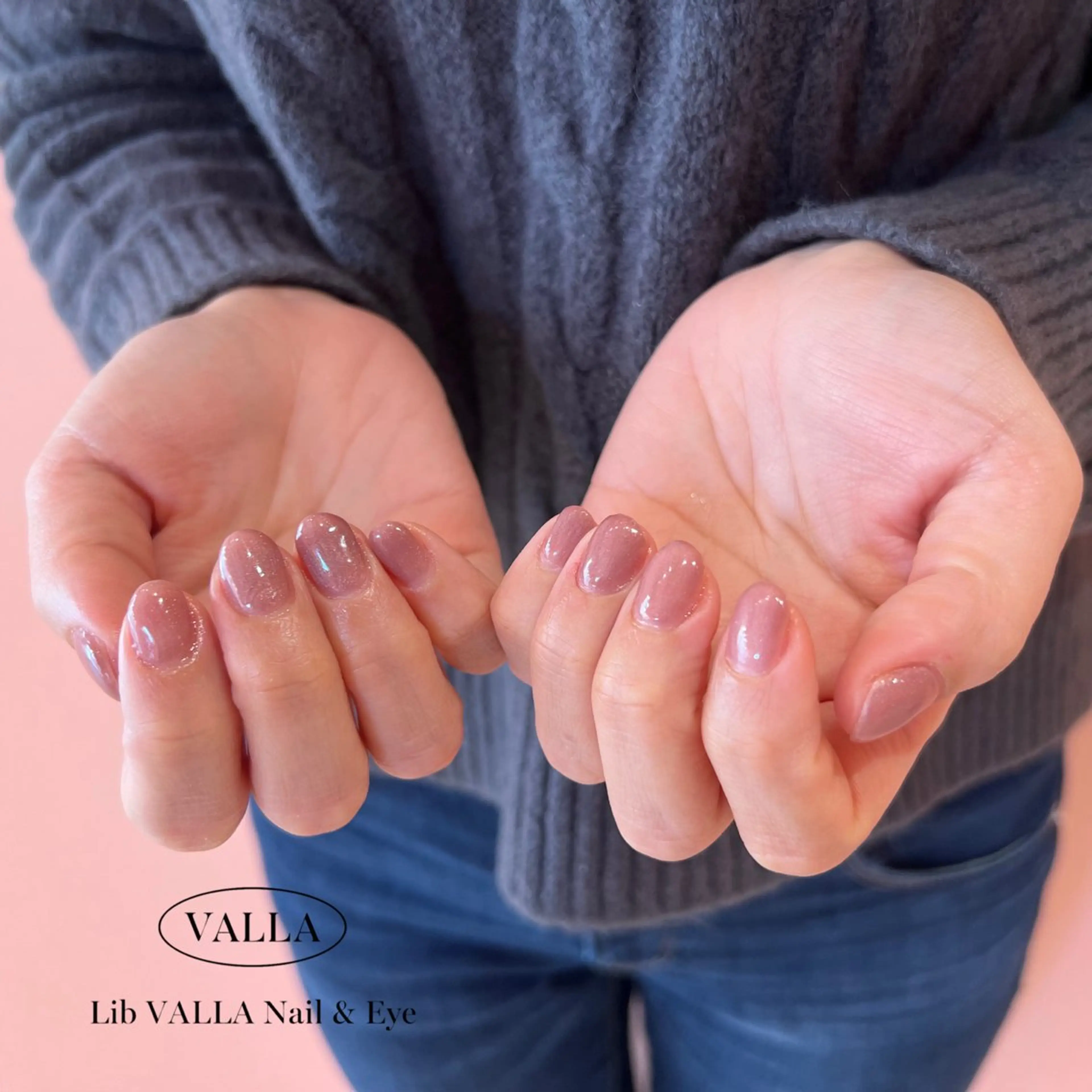 ネイル マグネットネイル LIB VALLA haruka🎀🫧のネイルデザイン