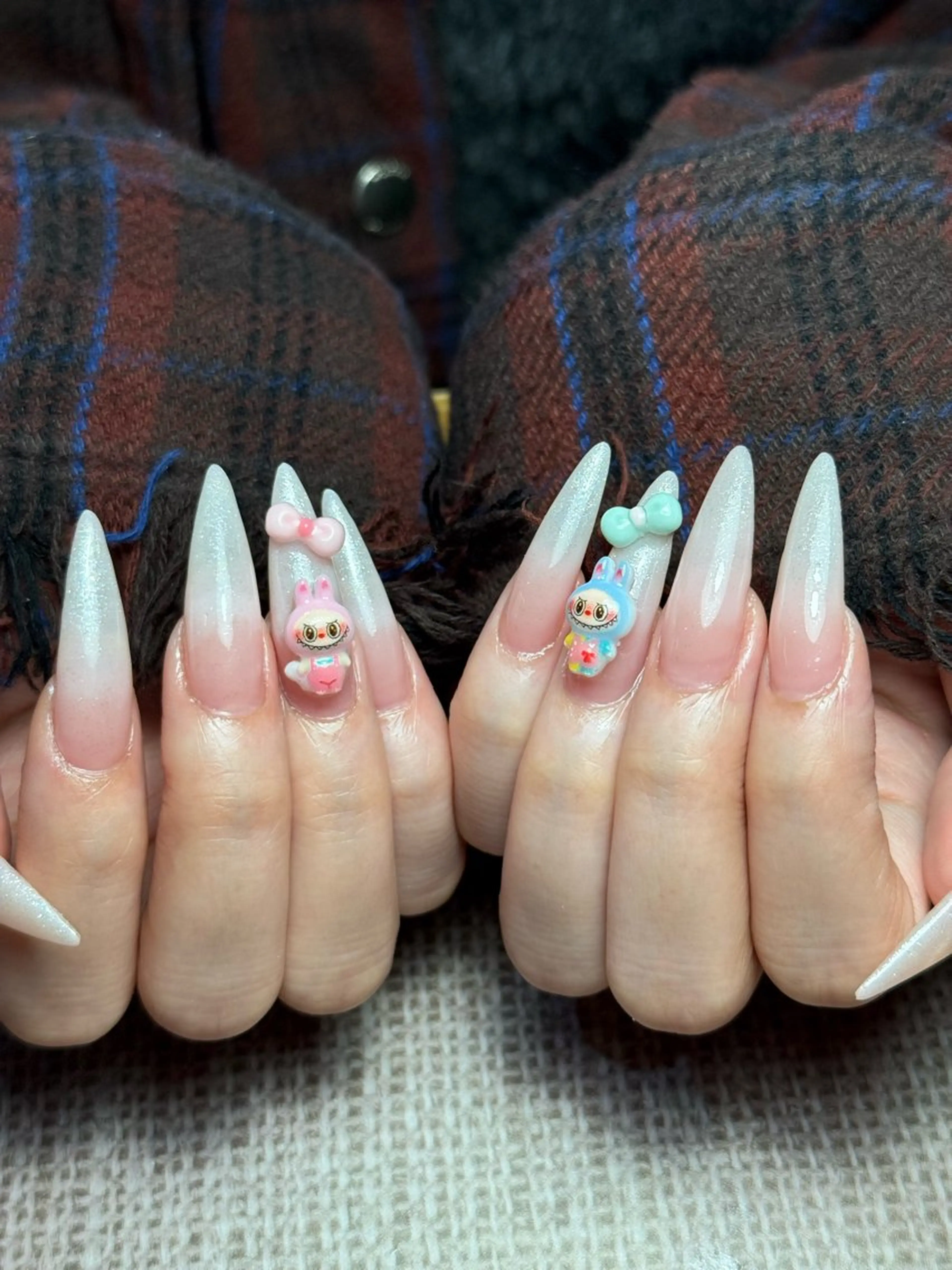 ネイル フレンチネイル グラデーション 韓国ネイル マグネットネイル シンプルネイル CoMo Nail Studio所属・CoMo Nailのネイルデザイン